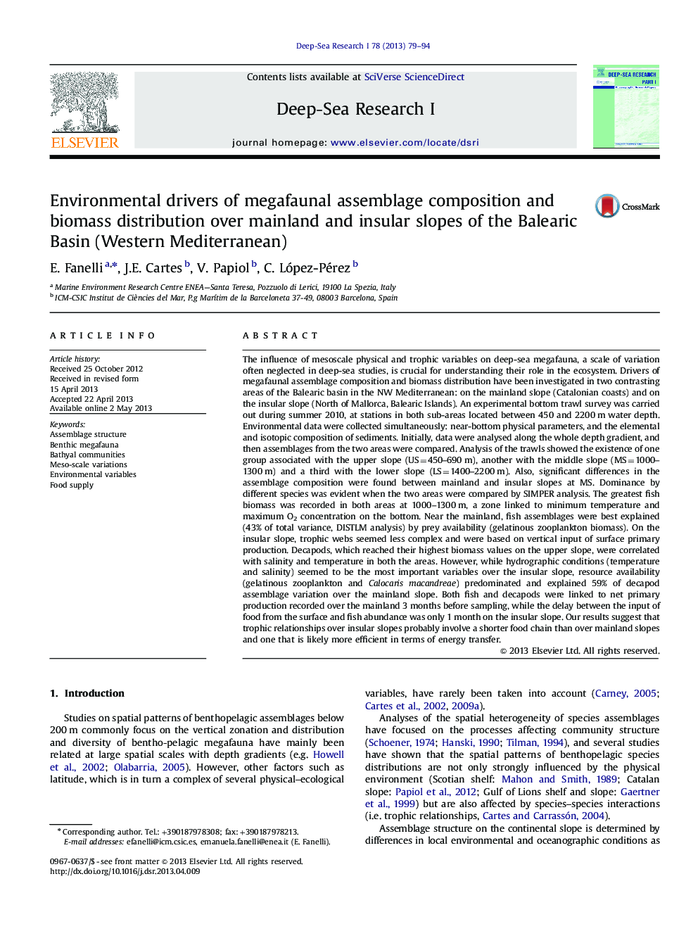 Environmental drivers of megafaunal assemblage composition and biomass distribution over mainland and insular slopes of the Balearic Basin (Western Mediterranean)