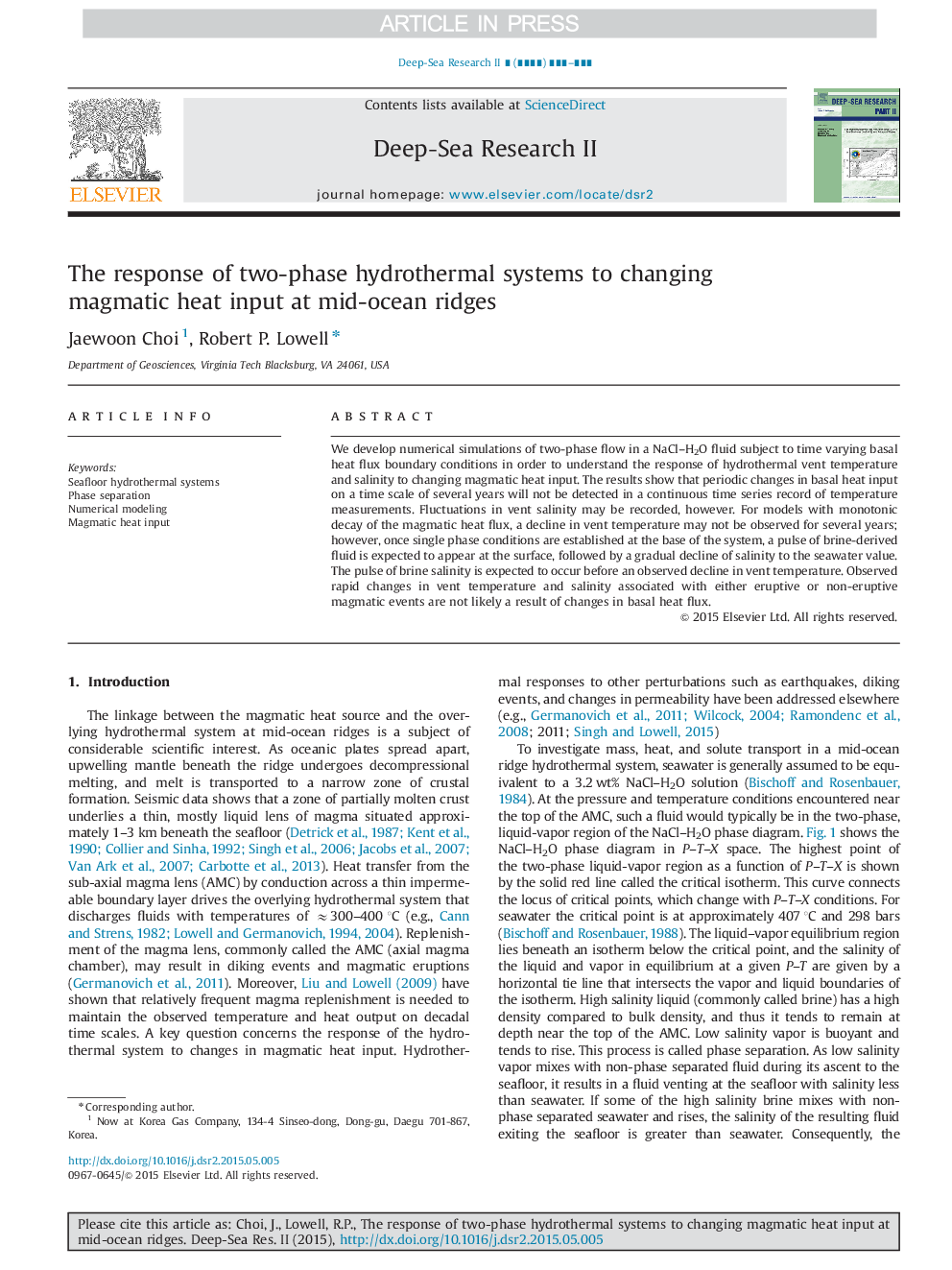 The response of two-phase hydrothermal systems to changing magmatic heat input at mid-ocean ridges