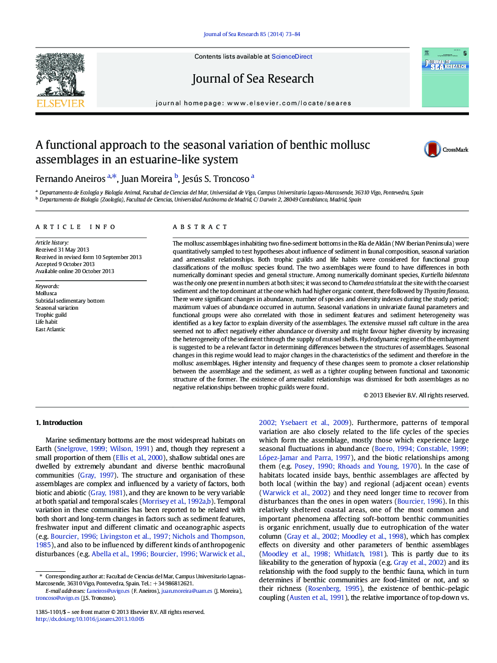 A functional approach to the seasonal variation of benthic mollusc assemblages in an estuarine-like system