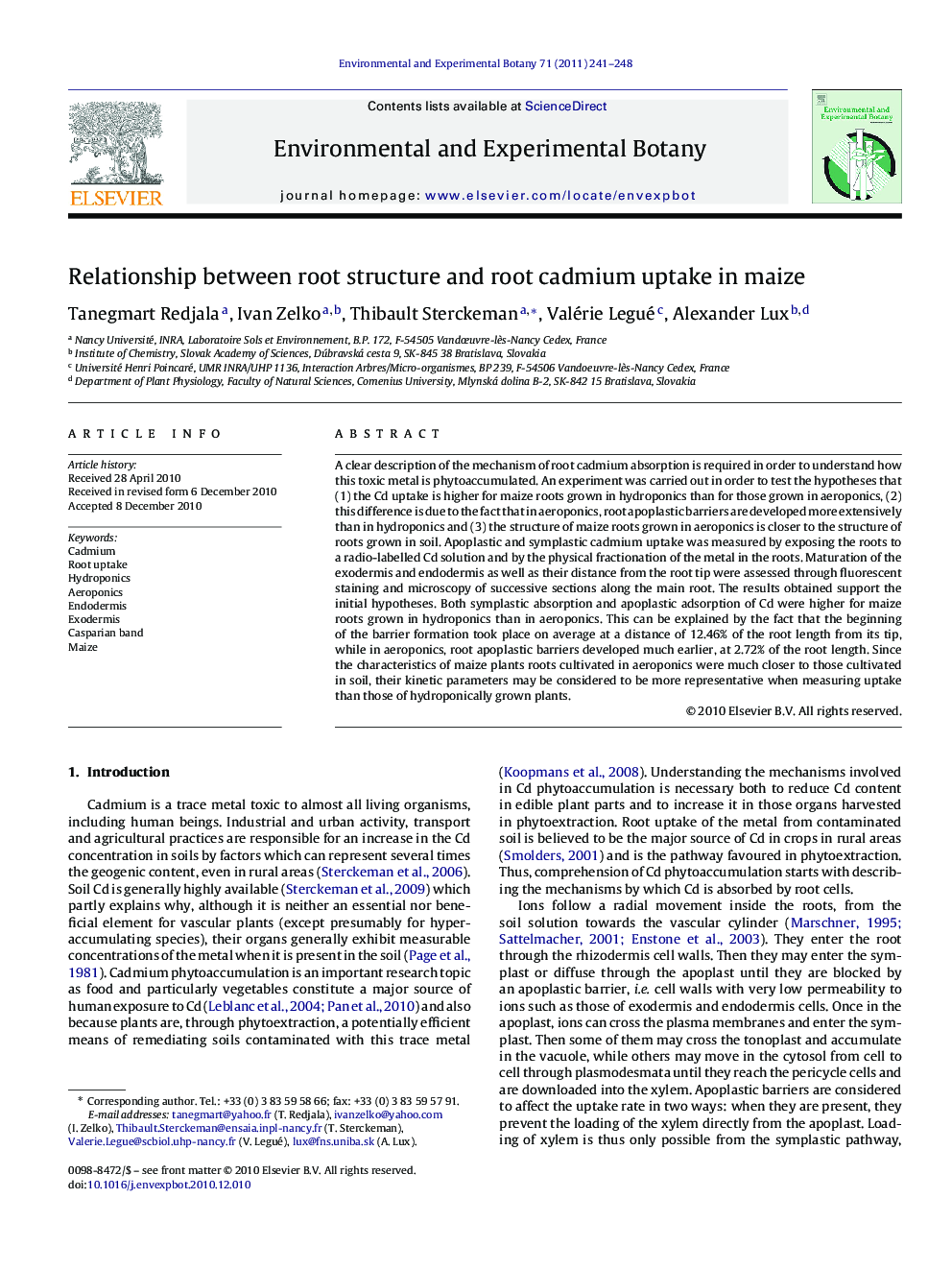 Relationship between root structure and root cadmium uptake in maize