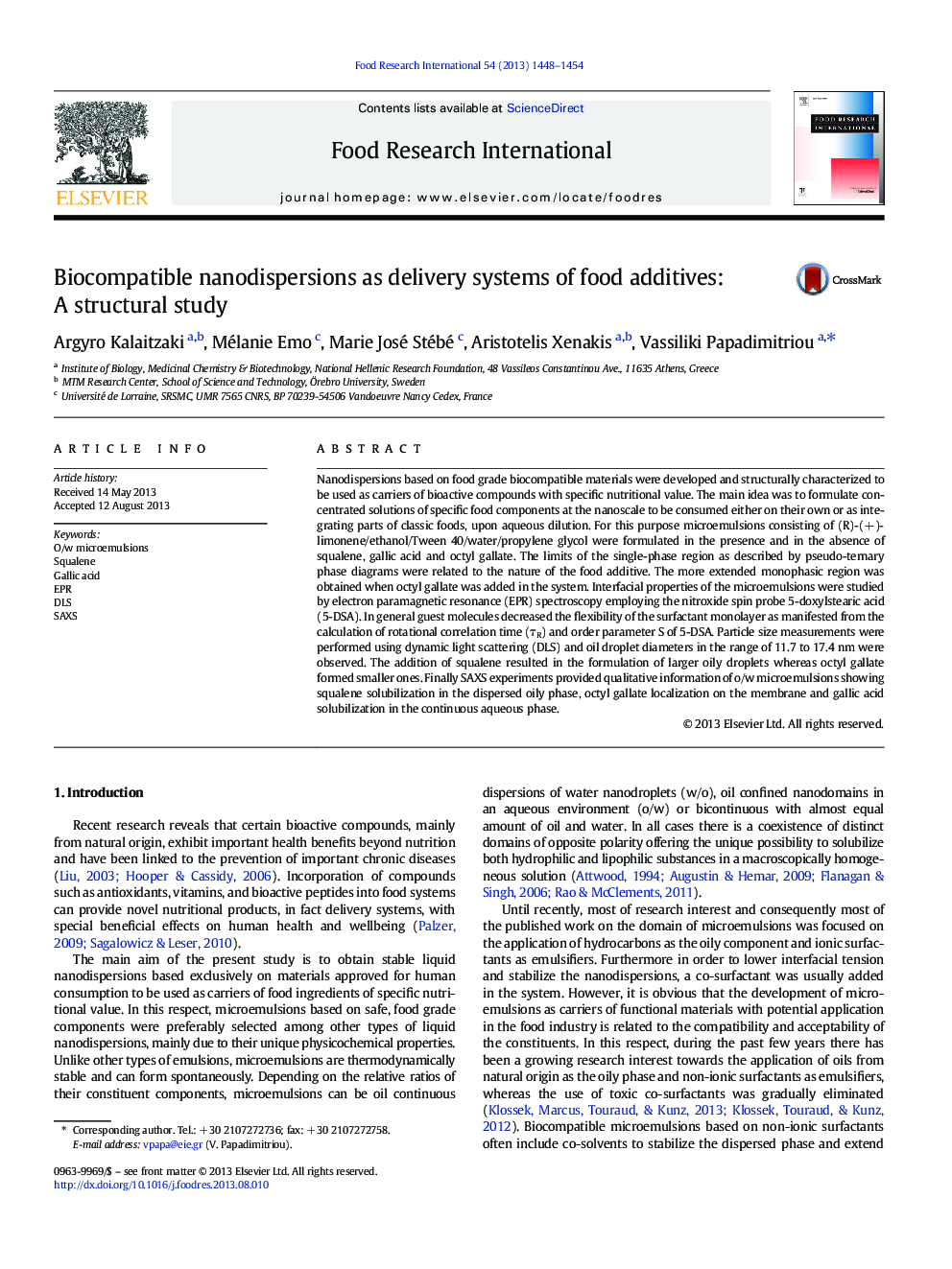 Biocompatible nanodispersions as delivery systems of food additives: A structural study