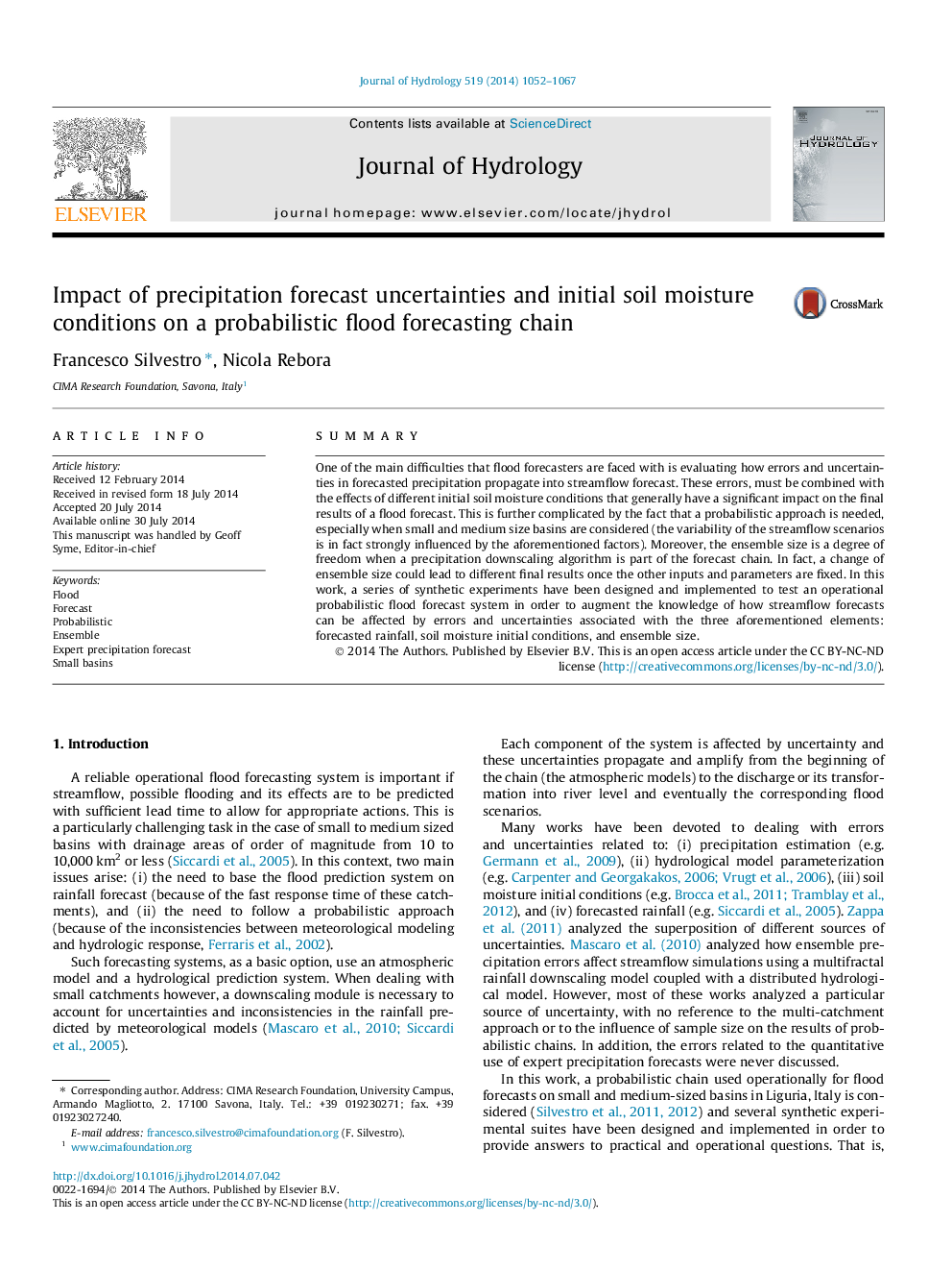 Impact of precipitation forecast uncertainties and initial soil moisture conditions on a probabilistic flood forecasting chain