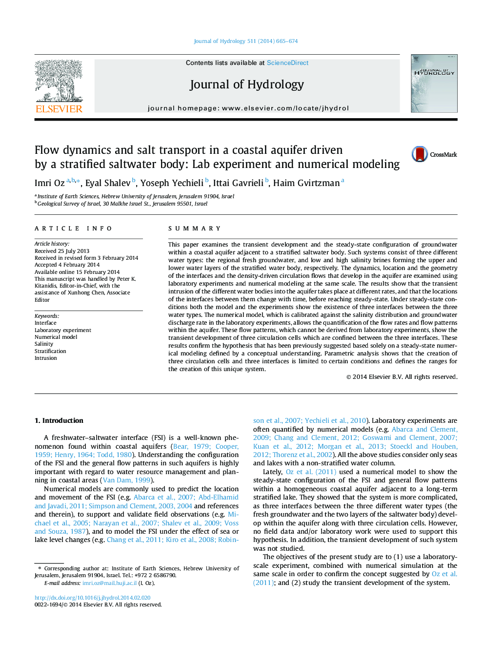 Flow dynamics and salt transport in a coastal aquifer driven by a stratified saltwater body: Lab experiment and numerical modeling