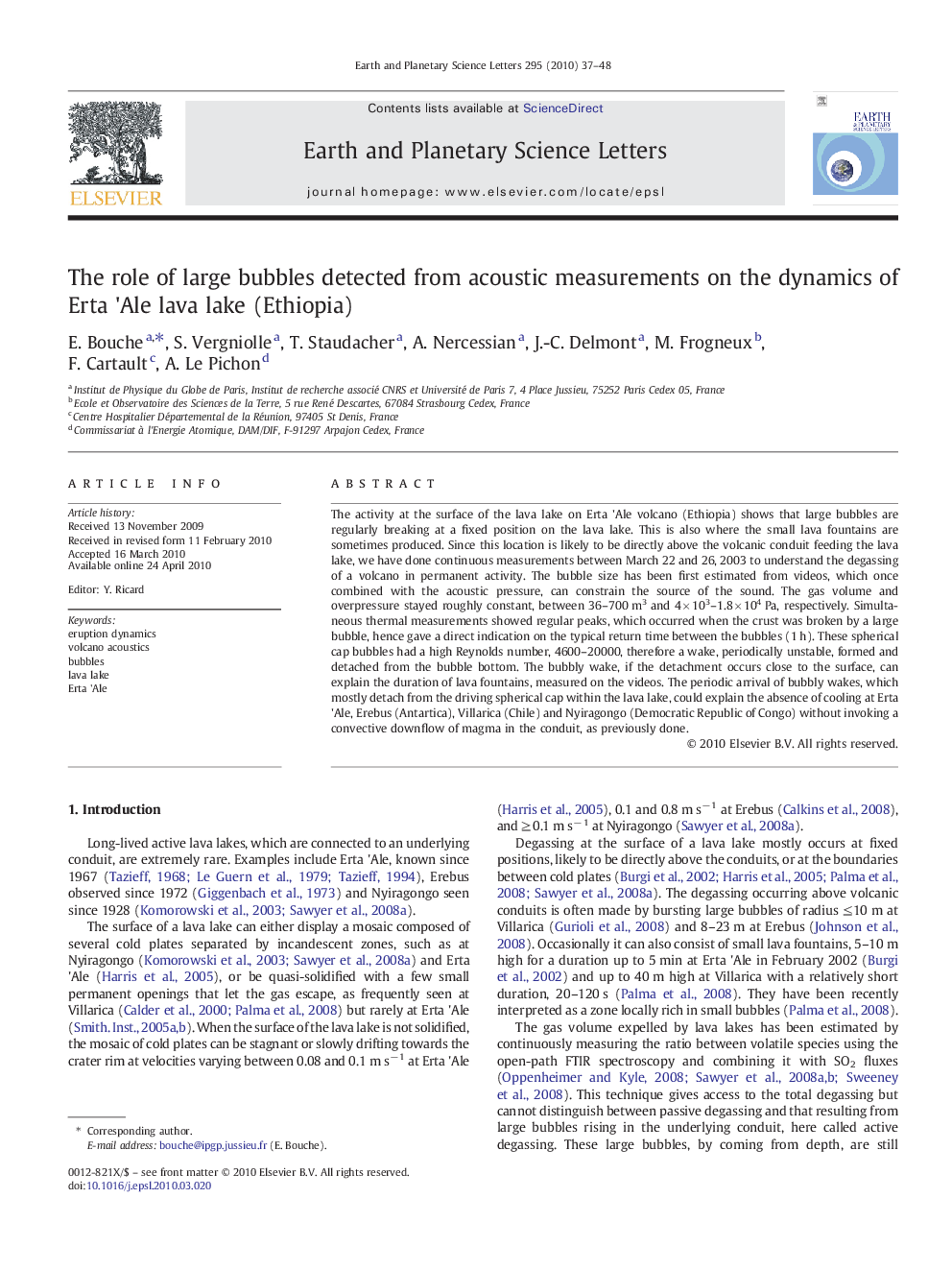 The role of large bubbles detected from acoustic measurements on the dynamics of Erta 'Ale lava lake (Ethiopia)