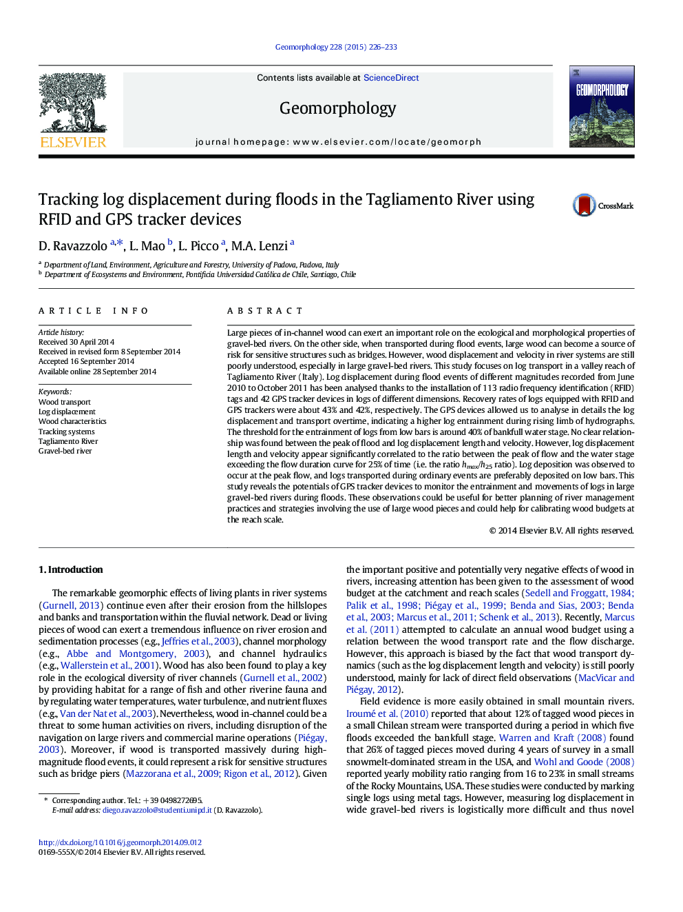 Tracking log displacement during floods in the Tagliamento River using RFID and GPS tracker devices