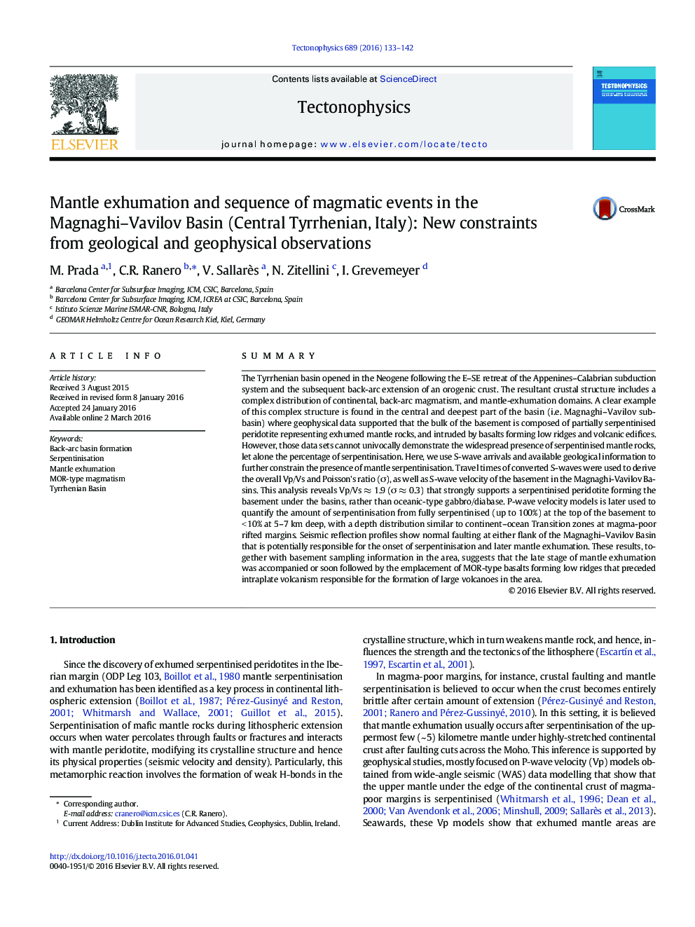 Mantle exhumation and sequence of magmatic events in the Magnaghi-Vavilov Basin (Central Tyrrhenian, Italy): New constraints from geological and geophysical observations