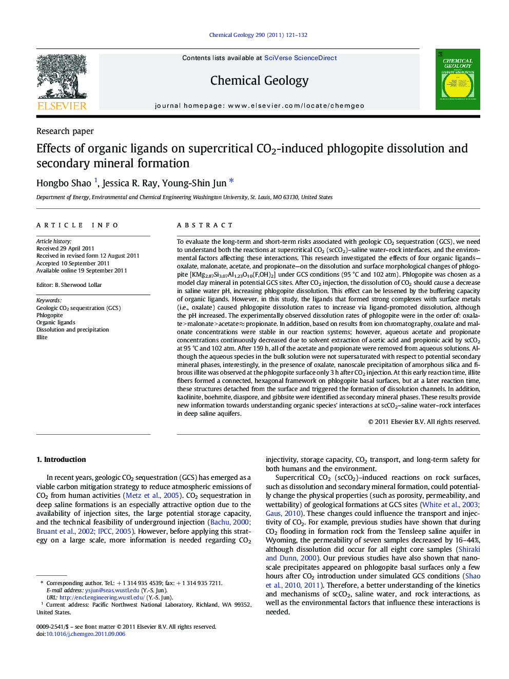 Research paperEffects of organic ligands on supercritical CO2-induced phlogopite dissolution and secondary mineral formation