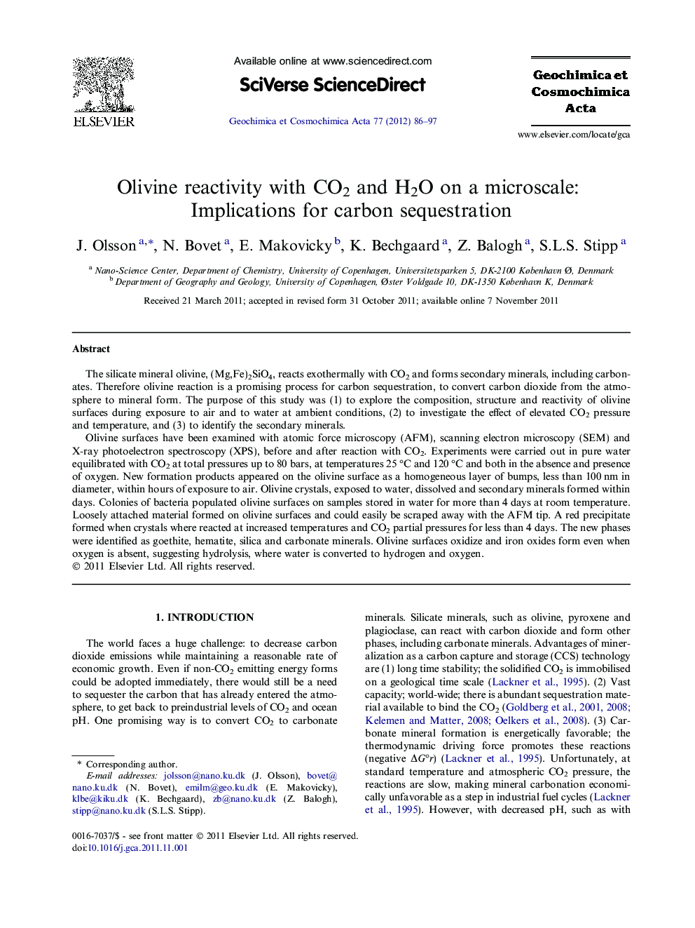 Olivine reactivity with CO2 and H2O on a microscale: Implications for carbon sequestration
