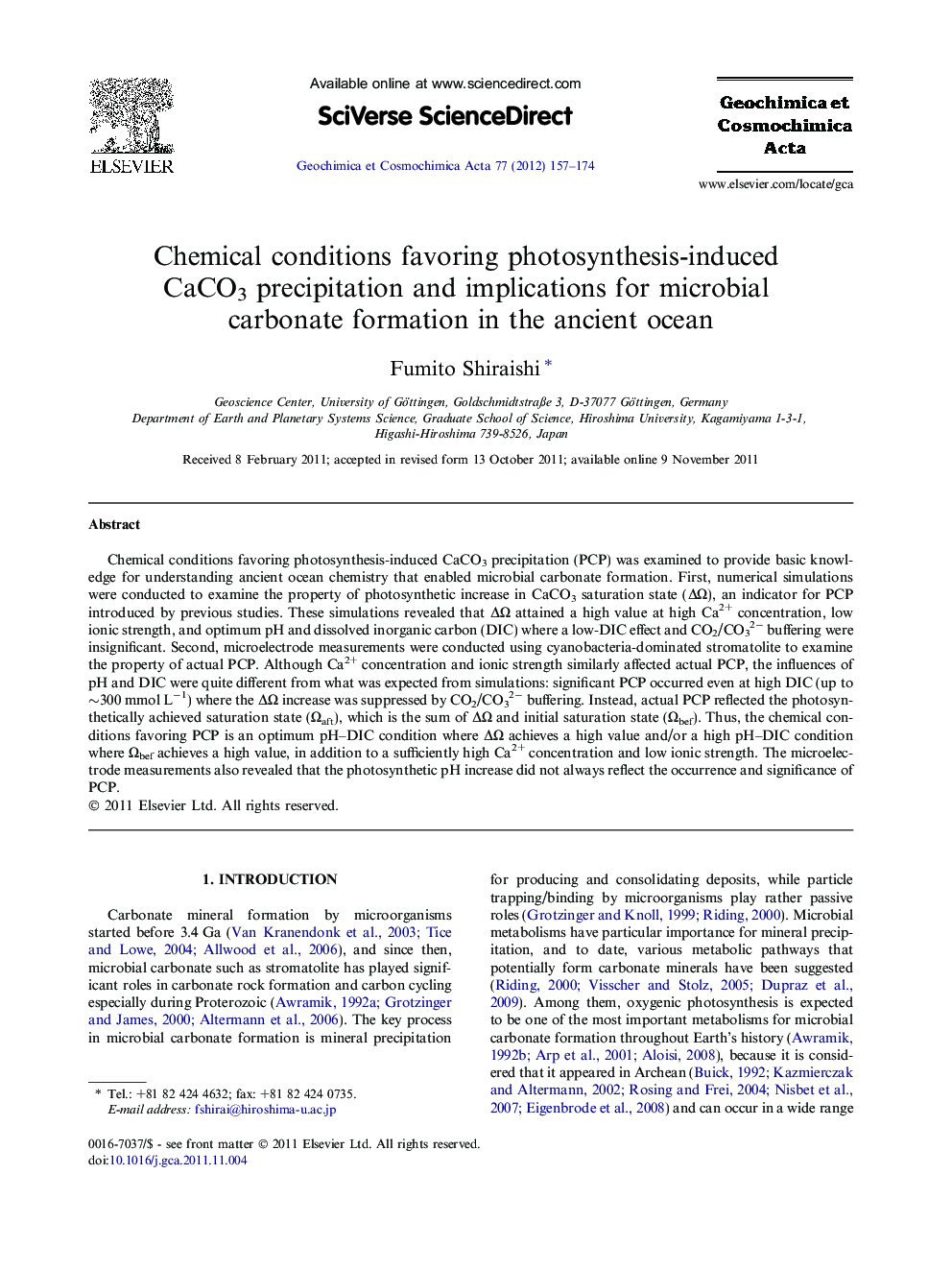 Chemical conditions favoring photosynthesis-induced CaCO3 precipitation and implications for microbial carbonate formation in the ancient ocean