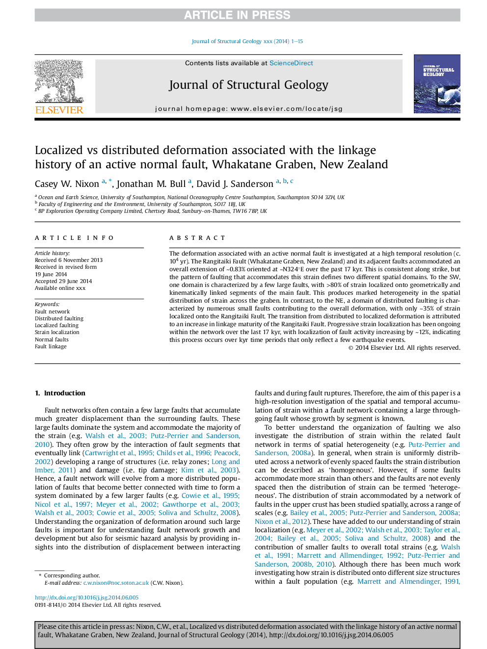 Localized vs distributed deformation associated with the linkage history of an active normal fault, Whakatane Graben, New Zealand