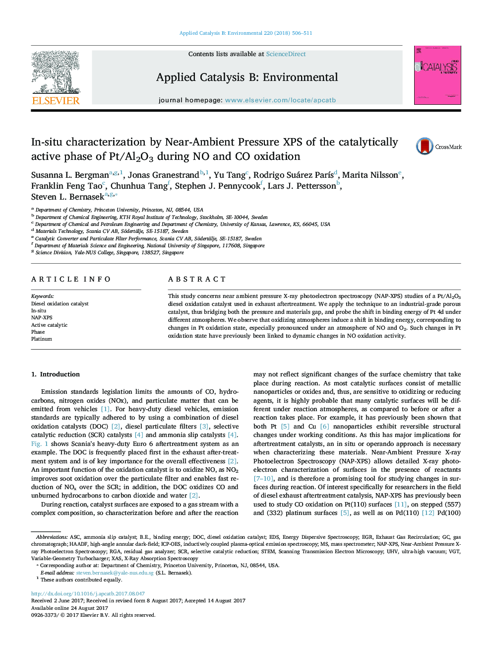 In-situ characterization by Near-Ambient Pressure XPS of the catalytically active phase of Pt/Al2O3 during NO and CO oxidation