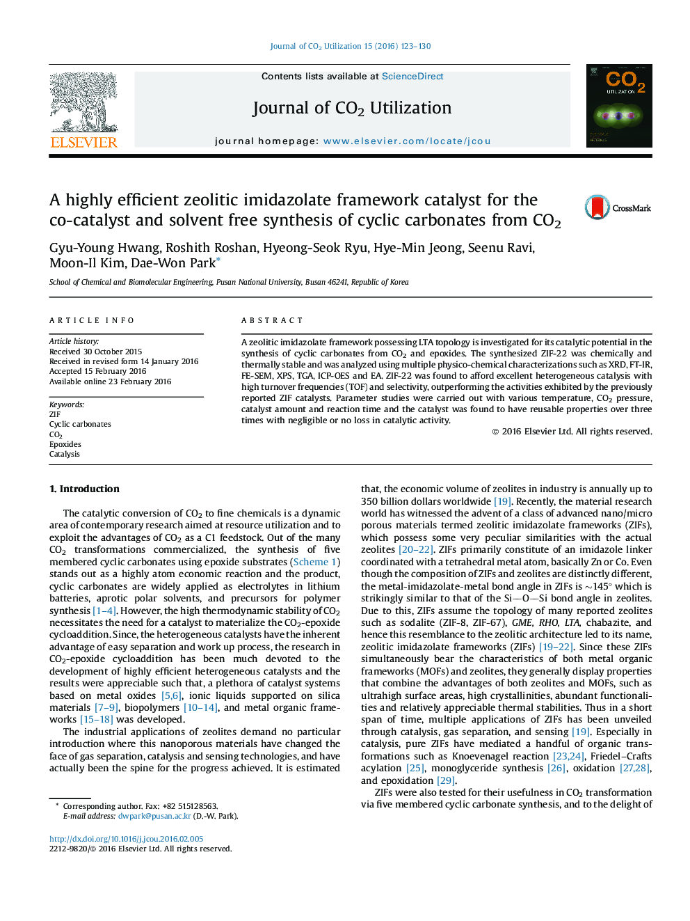 A highly efficient zeolitic imidazolate framework catalyst for the co-catalyst and solvent free synthesis of cyclic carbonates from CO2