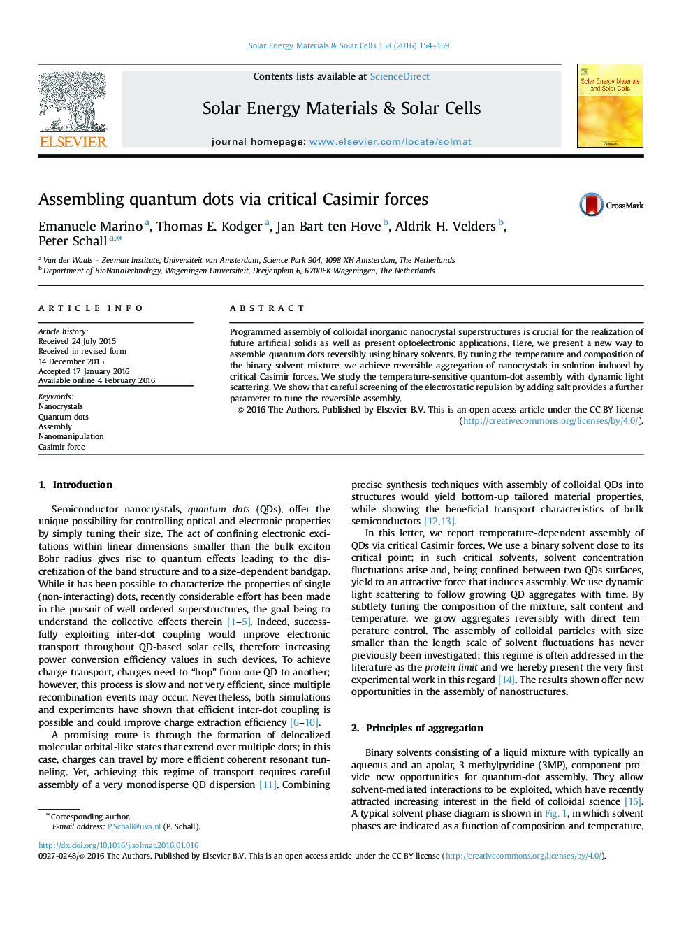 Assembling quantum dots via critical Casimir forces