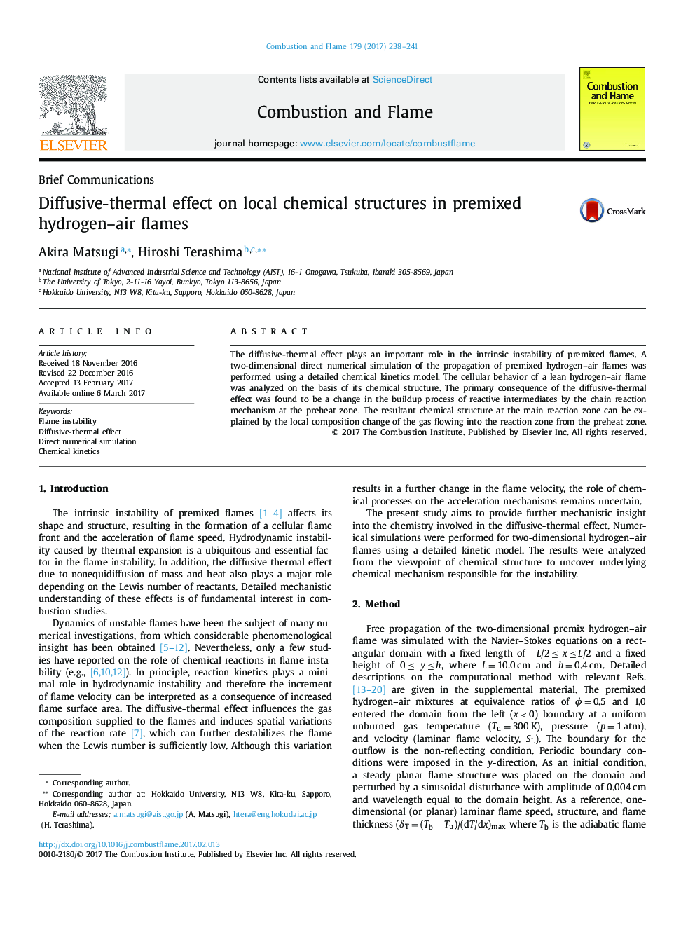 Diffusive-thermal effect on local chemical structures in premixed hydrogen-air flames