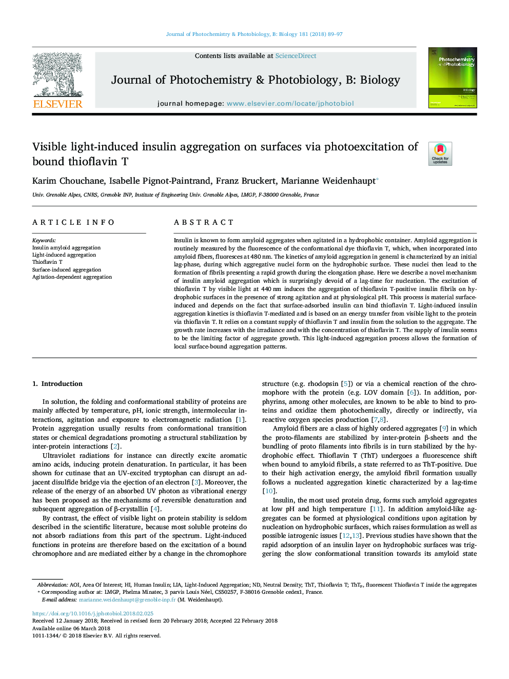 Visible light-induced insulin aggregation on surfaces via photoexcitation of bound thioflavin T