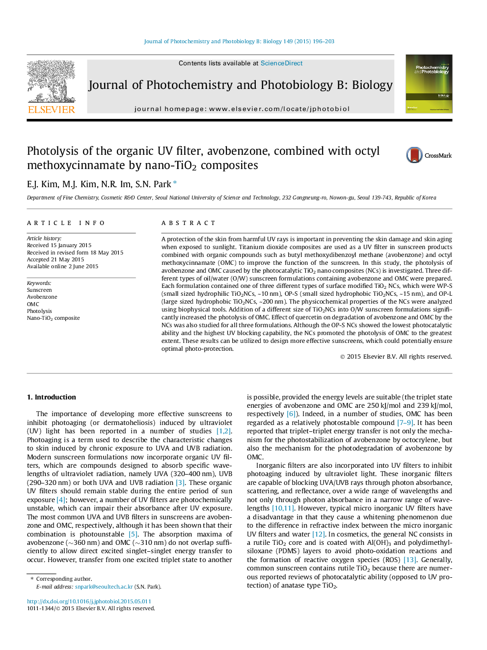 Photolysis of the organic UV filter, avobenzone, combined with octyl methoxycinnamate by nano-TiO2 composites