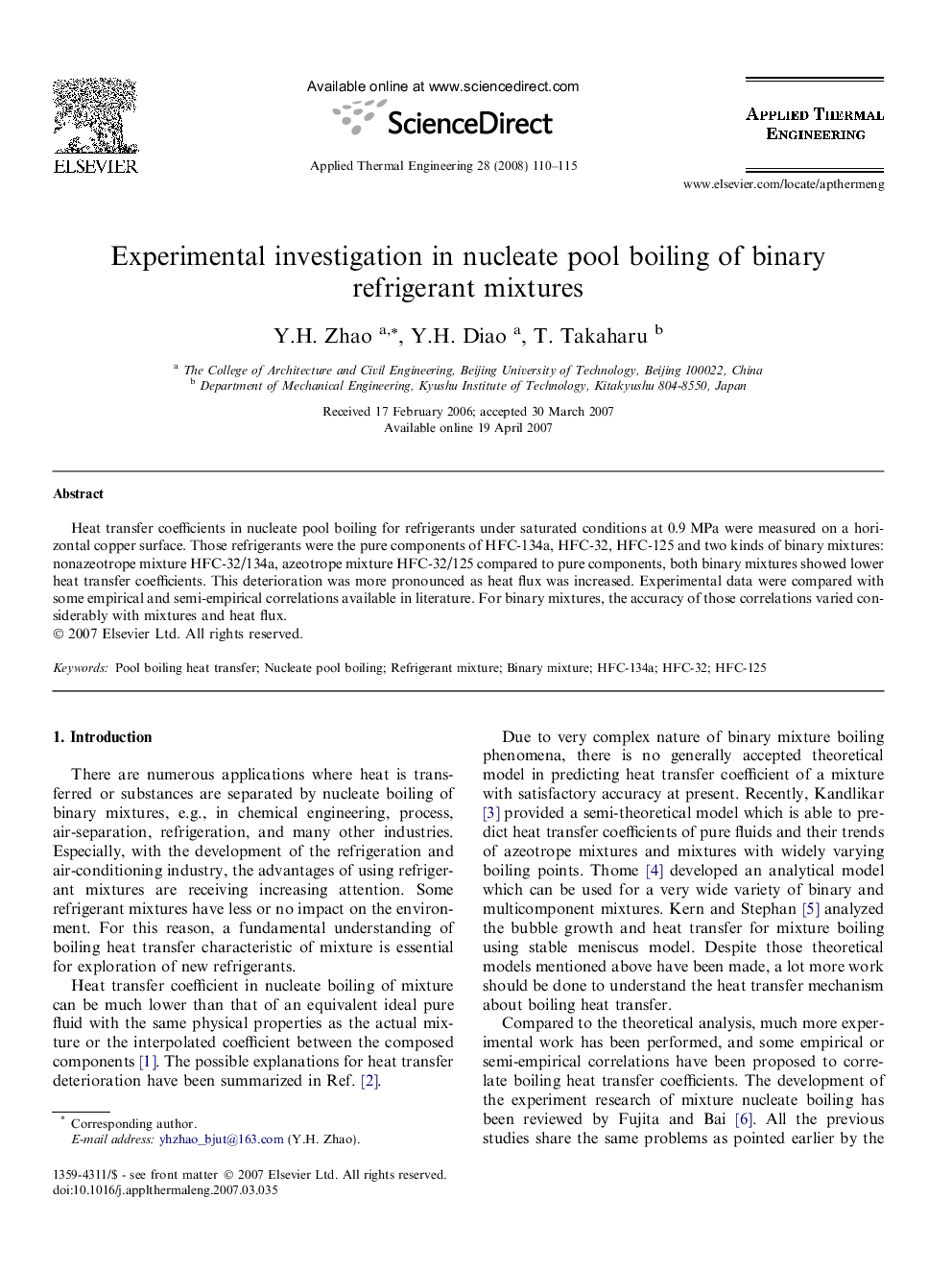 Experimental investigation in nucleate pool boiling of binary refrigerant mixtures