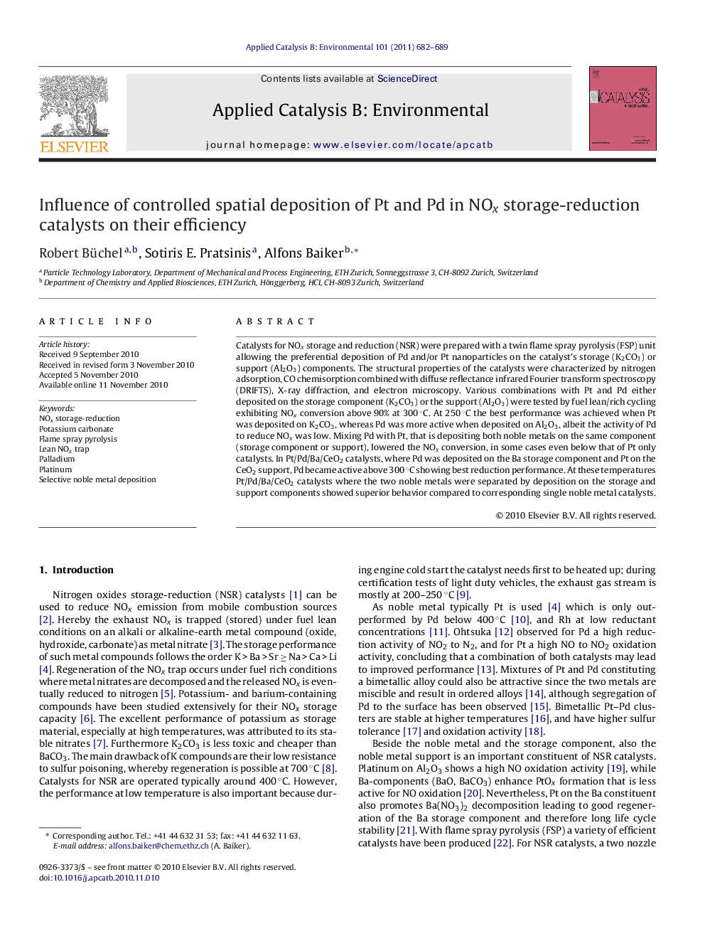 Influence of controlled spatial deposition of Pt and Pd in NOx storage-reduction catalysts on their efficiency