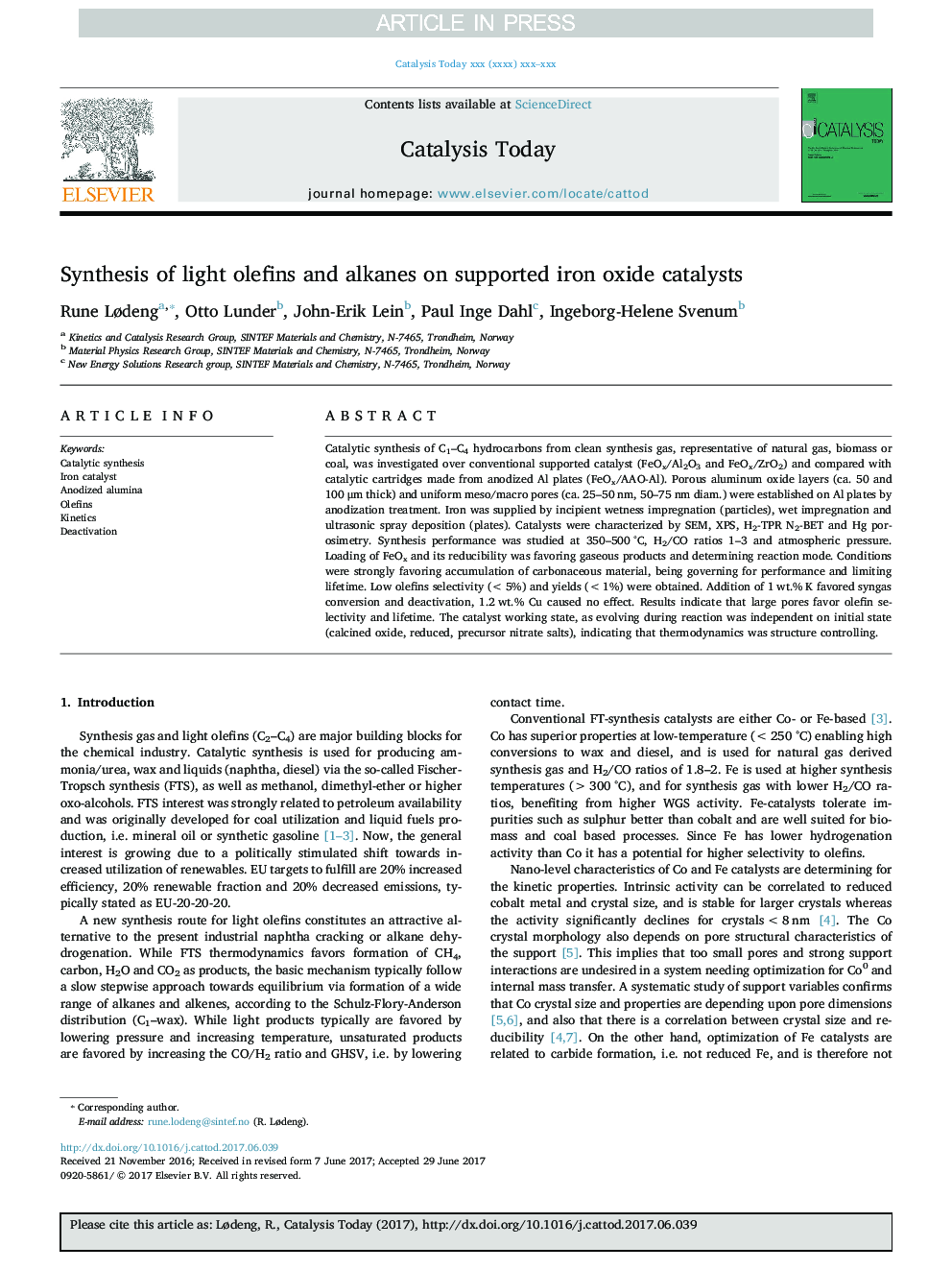 Synthesis of light olefins and alkanes on supported iron oxide catalysts