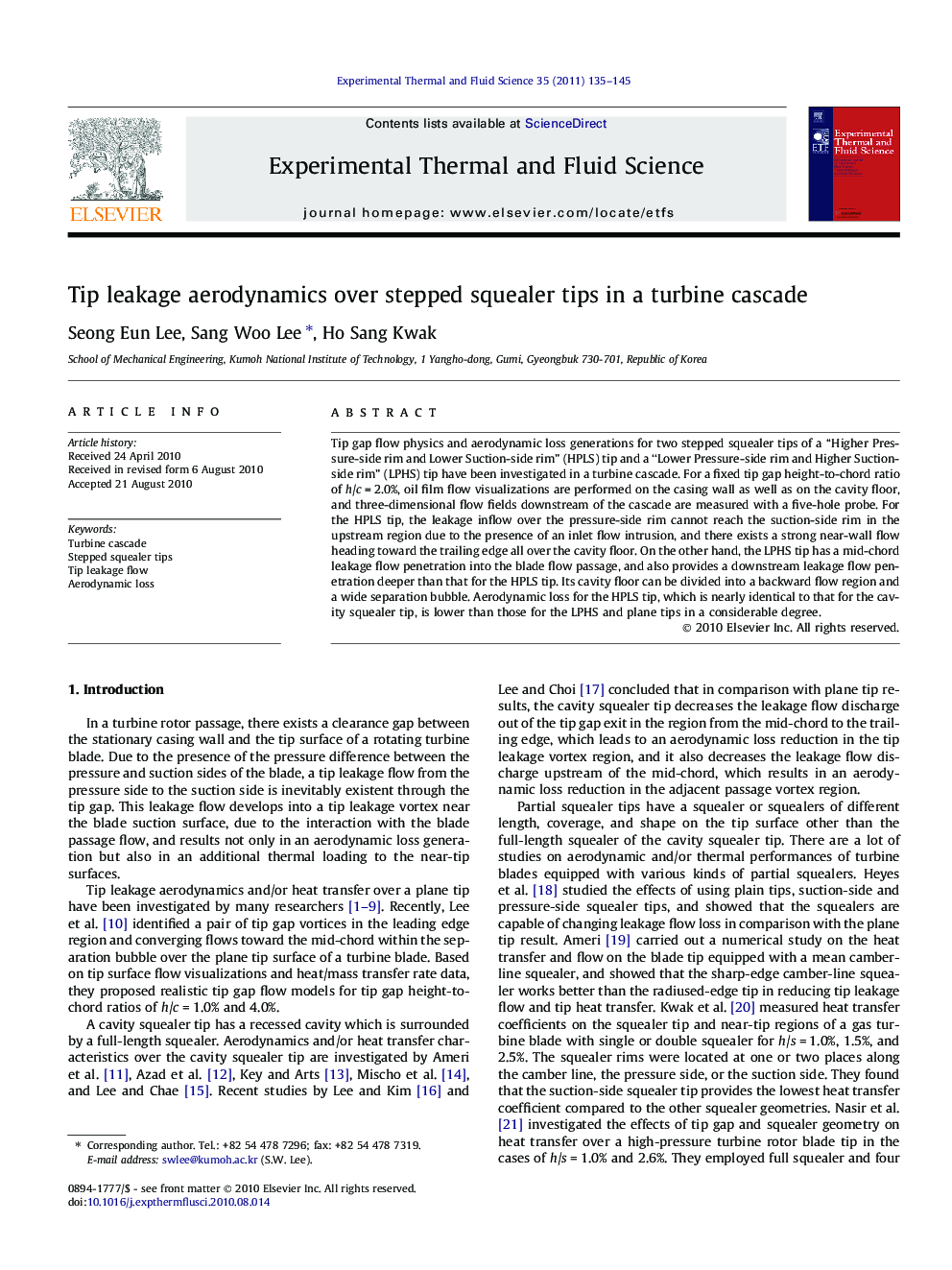 Tip leakage aerodynamics over stepped squealer tips in a turbine cascade