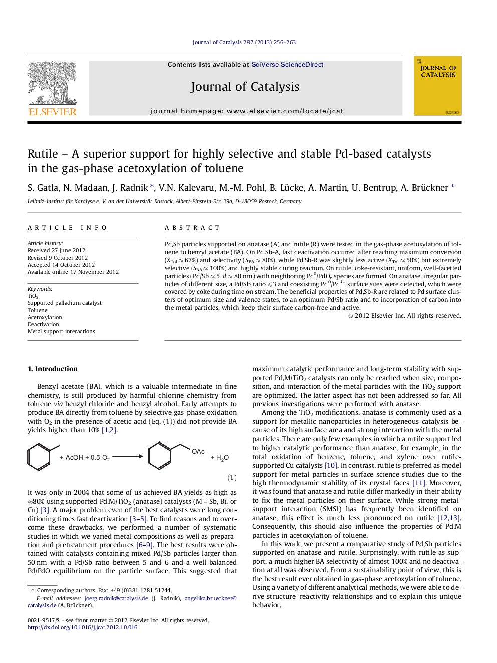 Rutile - A superior support for highly selective and stable Pd-based catalysts in the gas-phase acetoxylation of toluene