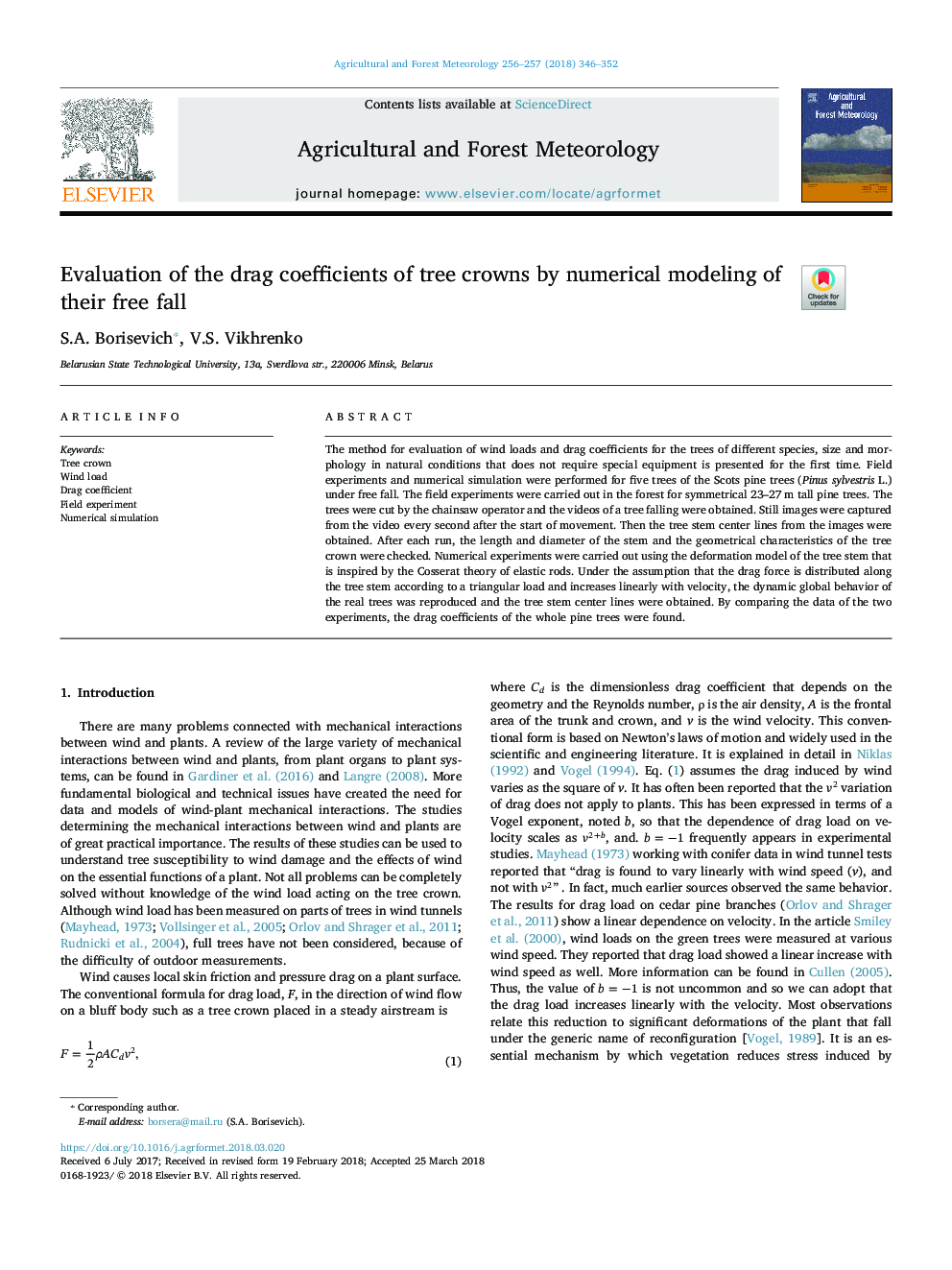 Evaluation of the drag coefficients of tree crowns by numerical modeling of their free fall