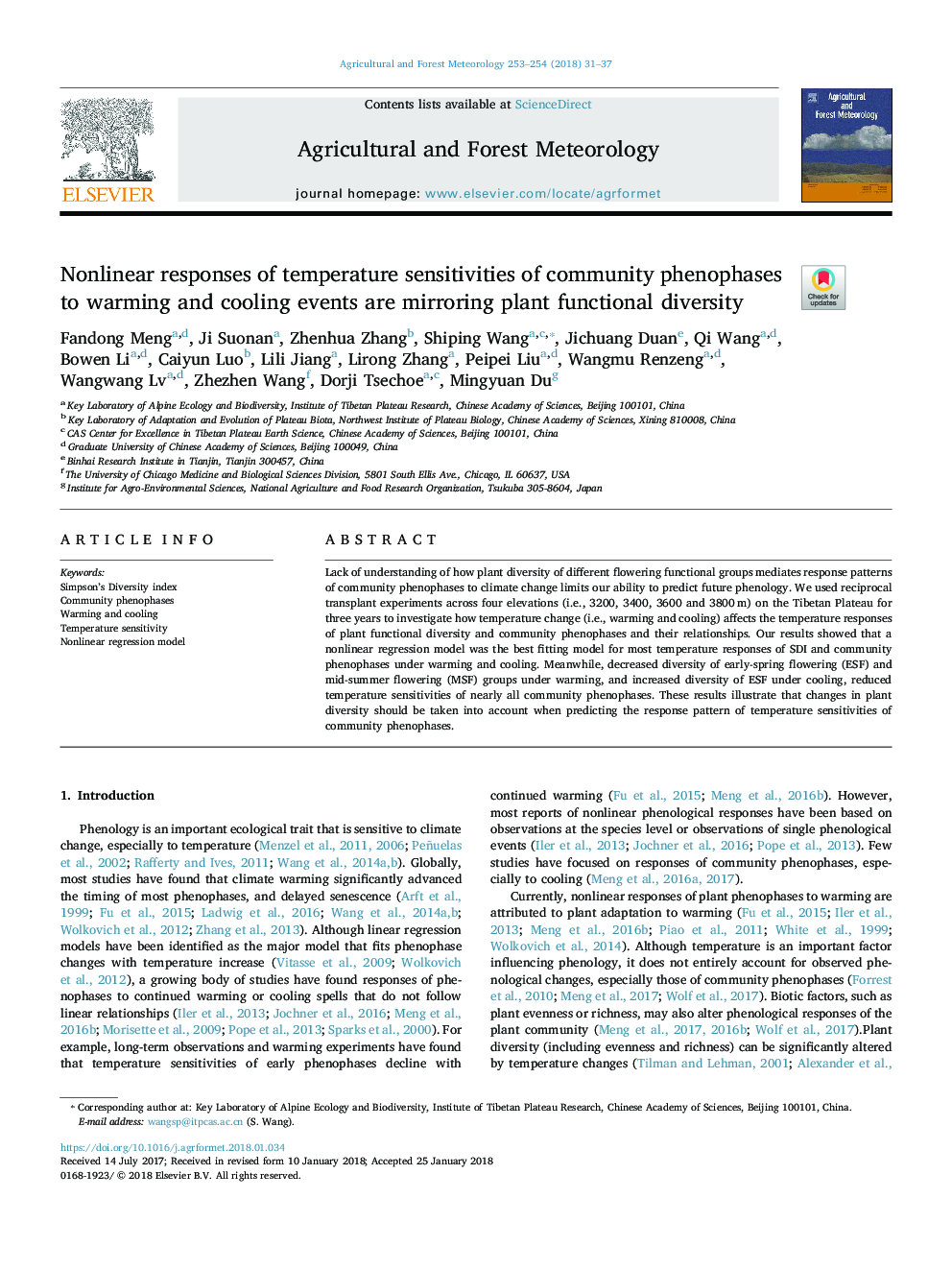 Nonlinear responses of temperature sensitivities of community phenophases to warming and cooling events are mirroring plant functional diversity