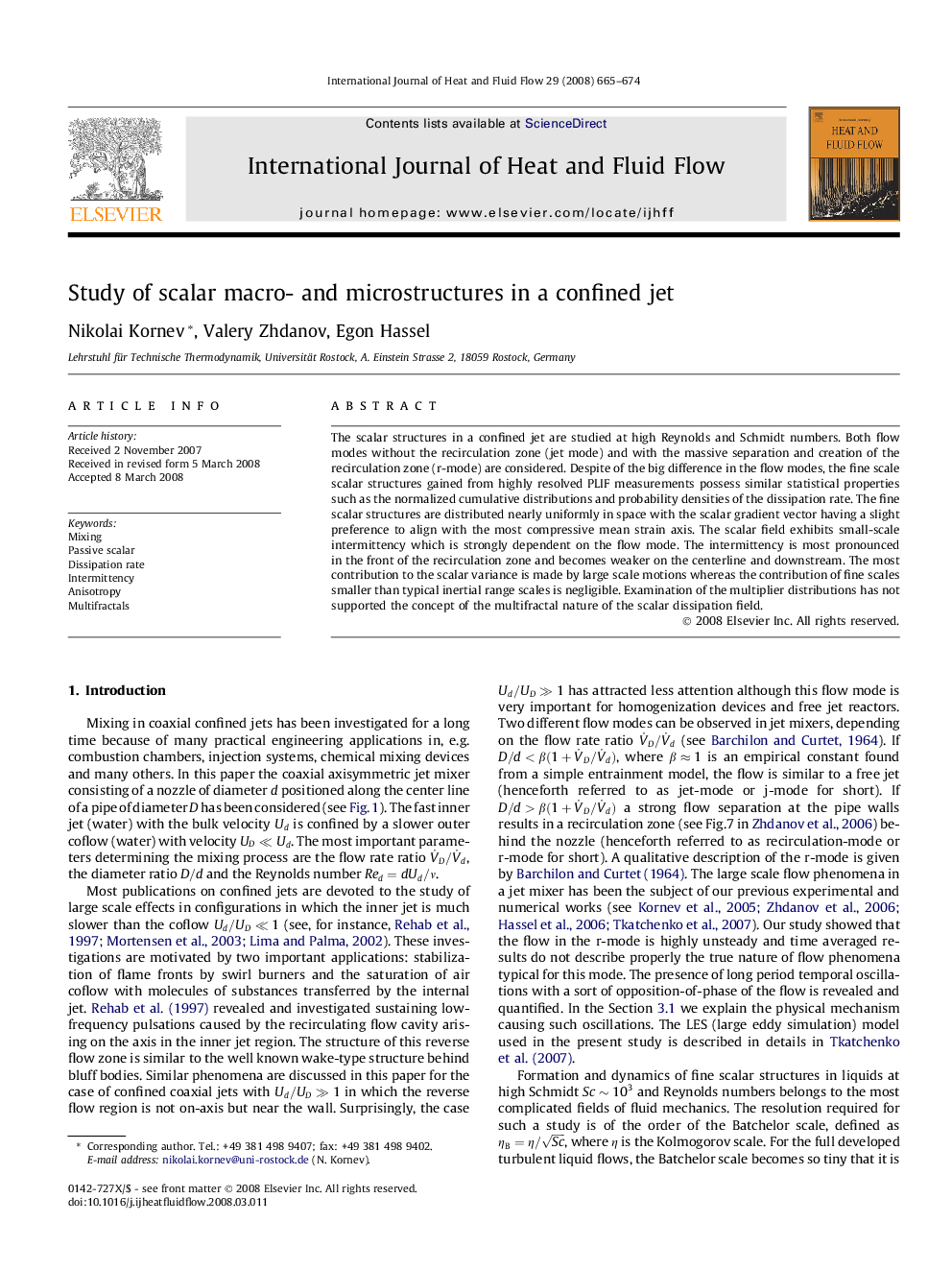 Study of scalar macro- and microstructures in a confined jet