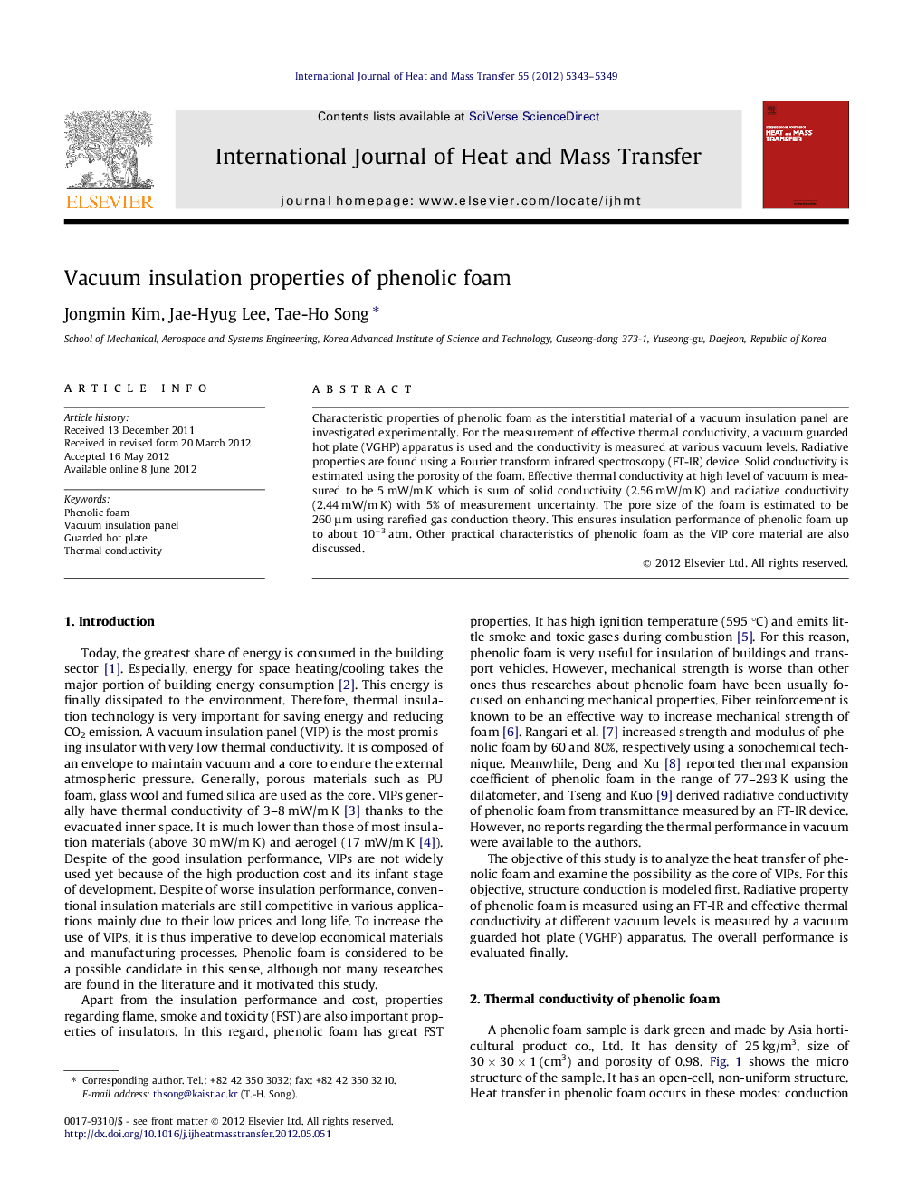 Vacuum insulation properties of phenolic foam