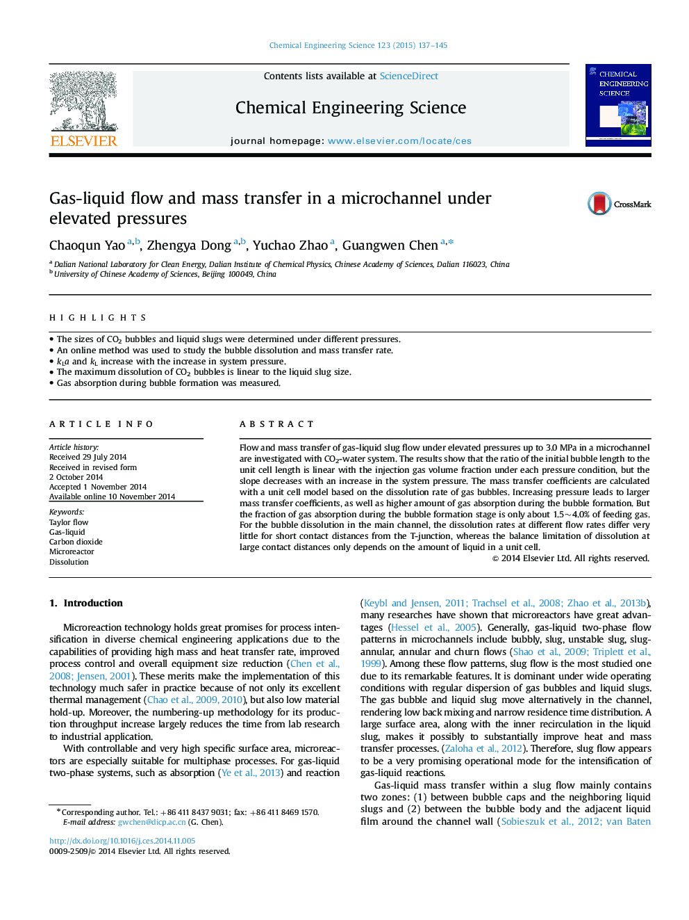 Gas-liquid flow and mass transfer in a microchannel under elevated pressures