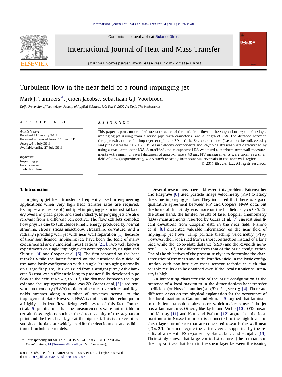 Turbulent flow in the near field of a round impinging jet