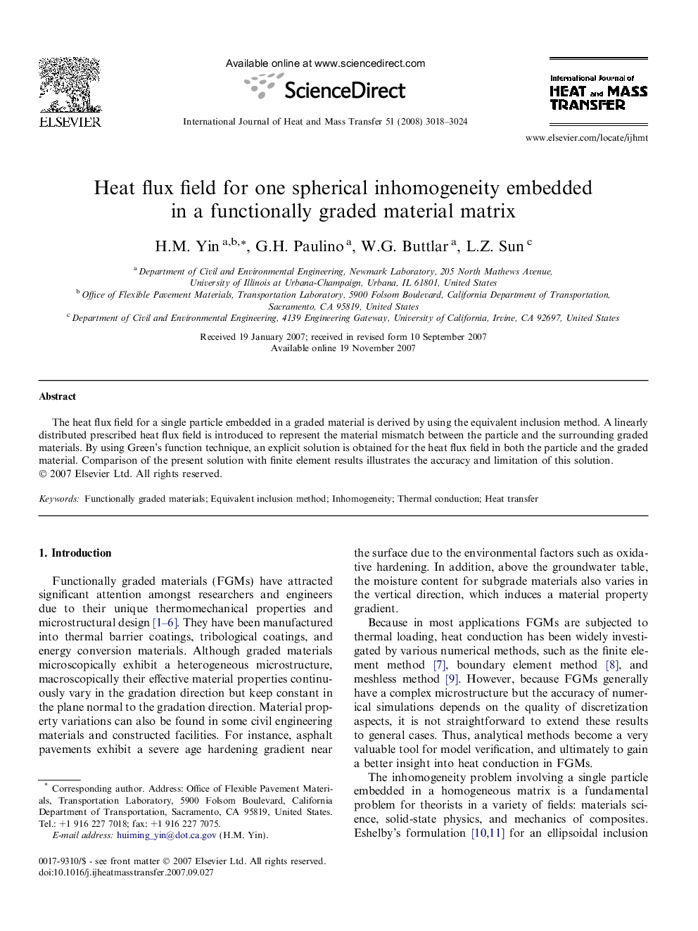 Heat flux field for one spherical inhomogeneity embedded in a functionally graded material matrix