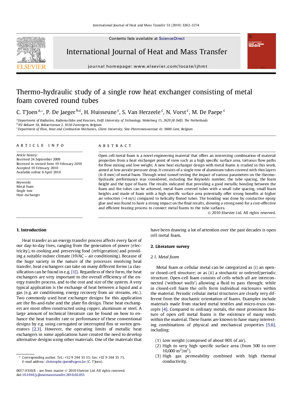 Thermo-hydraulic study of a single row heat exchanger consisting of metal foam covered round tubes