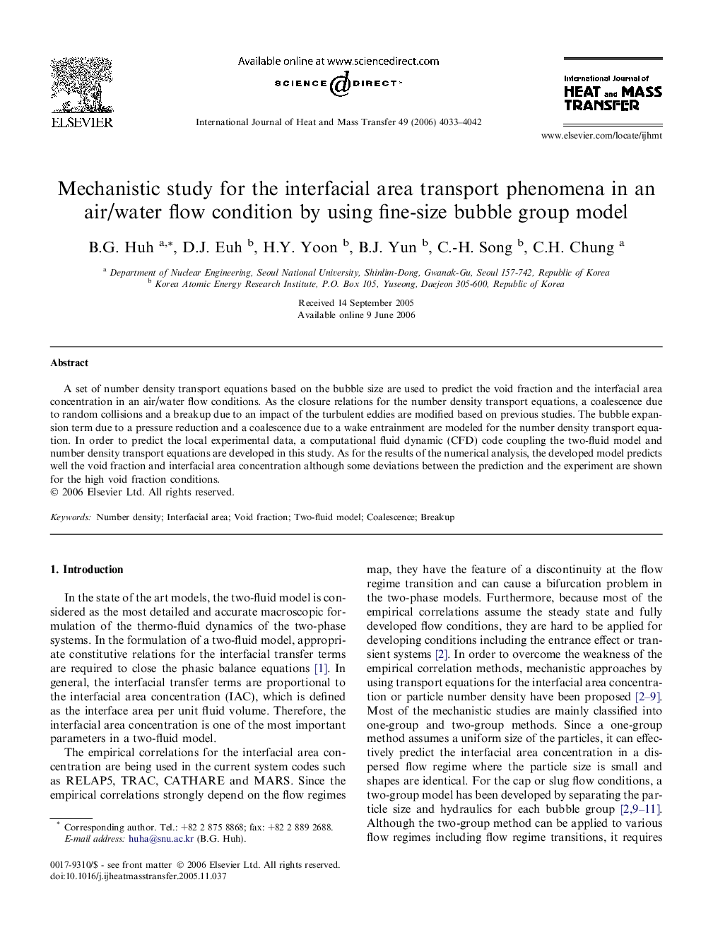 Mechanistic study for the interfacial area transport phenomena in an air/water flow condition by using fine-size bubble group model