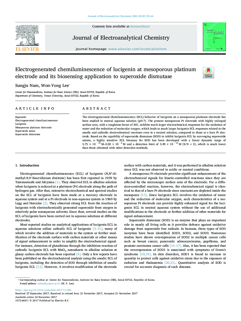 Electrogenerated chemiluminescence of lucigenin at mesoporous platinum electrode and its biosensing application to superoxide dismutase