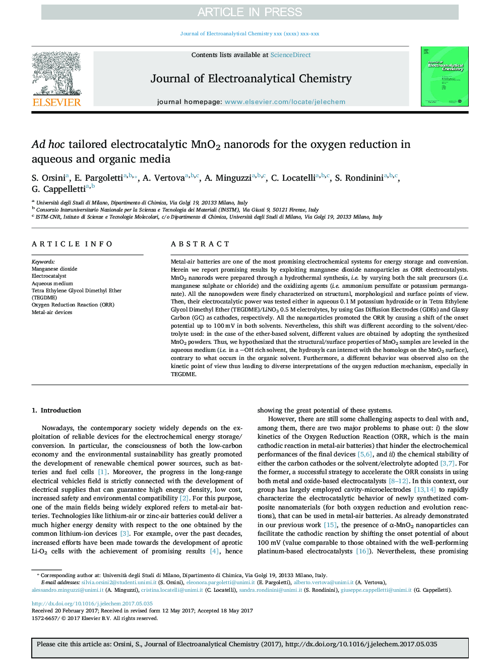 Ad hoc tailored electrocatalytic MnO2 nanorods for the oxygen reduction in aqueous and organic media