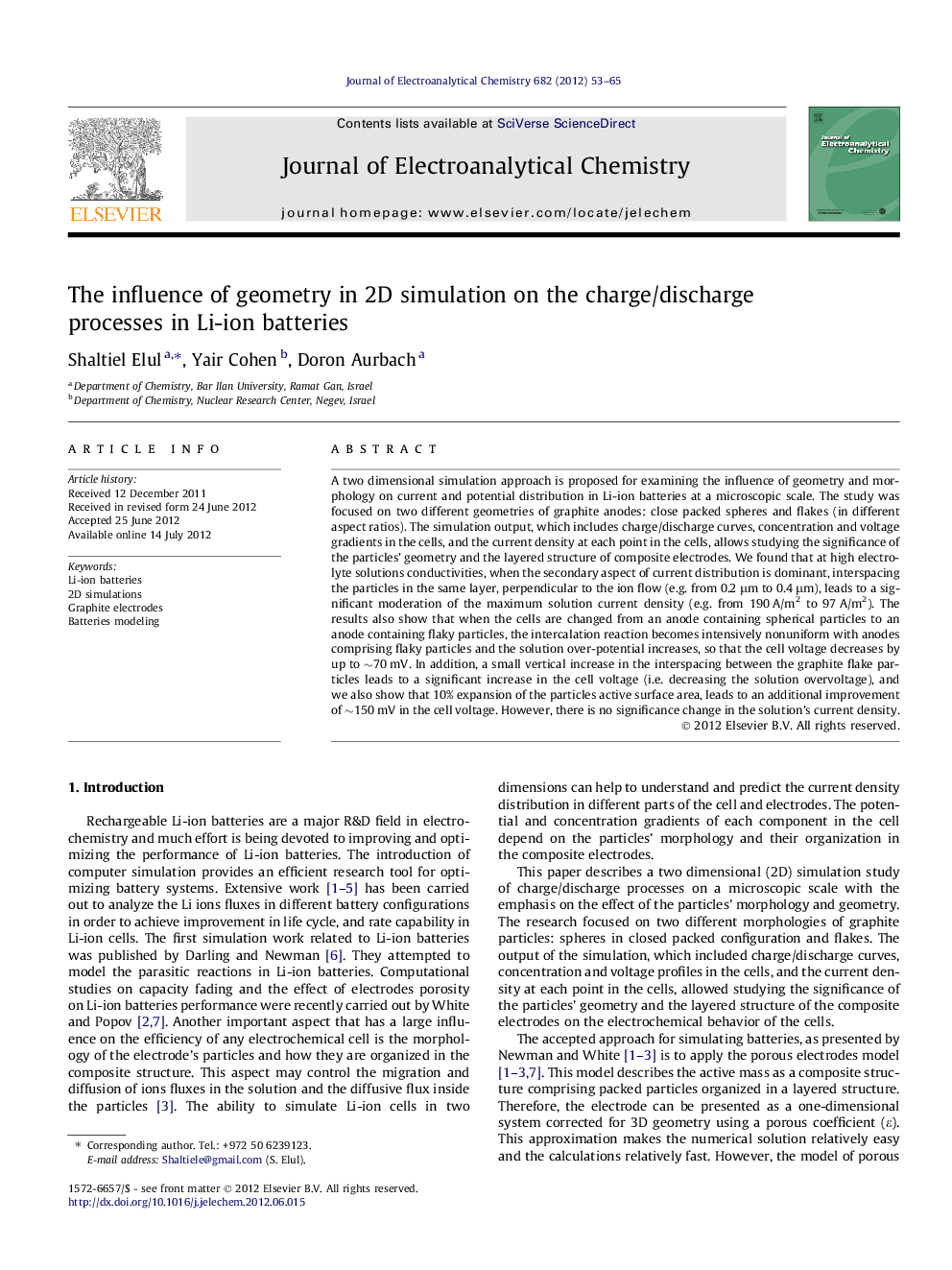 The influence of geometry in 2D simulation on the charge/discharge processes in Li-ion batteries