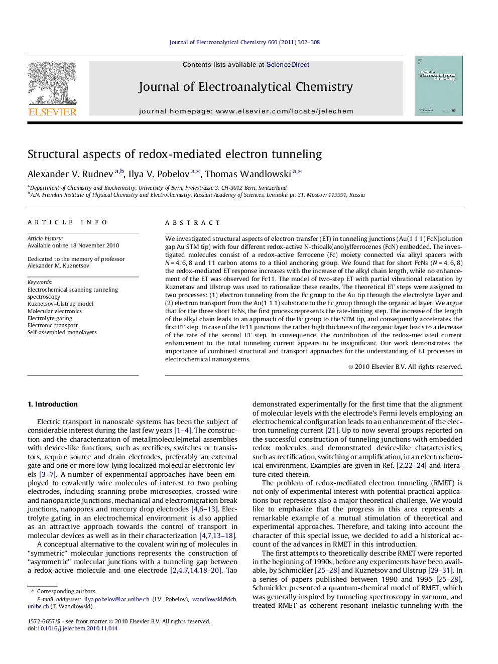 Structural aspects of redox-mediated electron tunneling