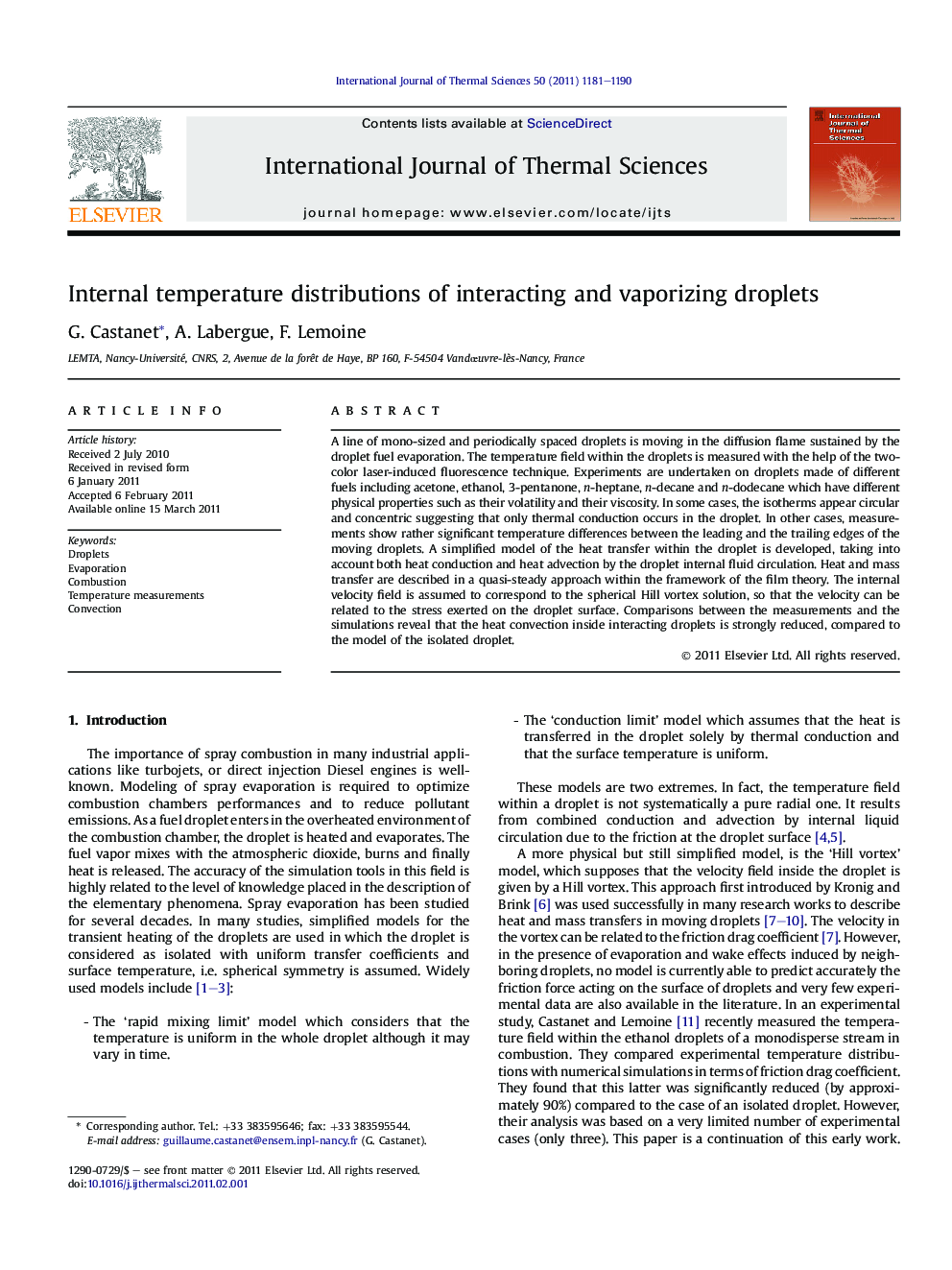 Internal temperature distributions of interacting and vaporizing droplets