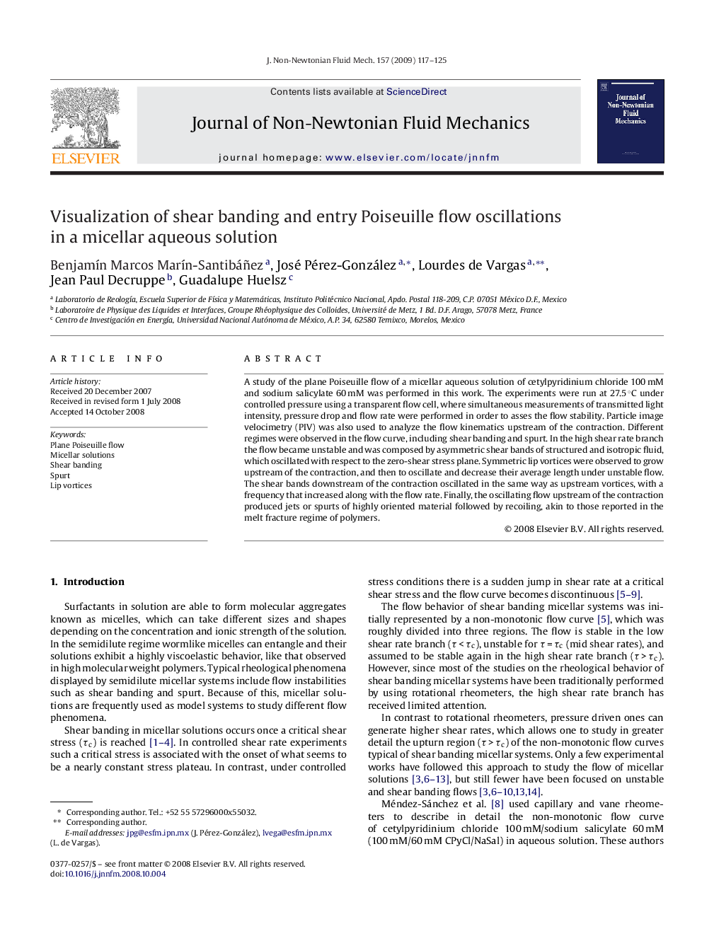 Visualization of shear banding and entry Poiseuille flow oscillations in a micellar aqueous solution