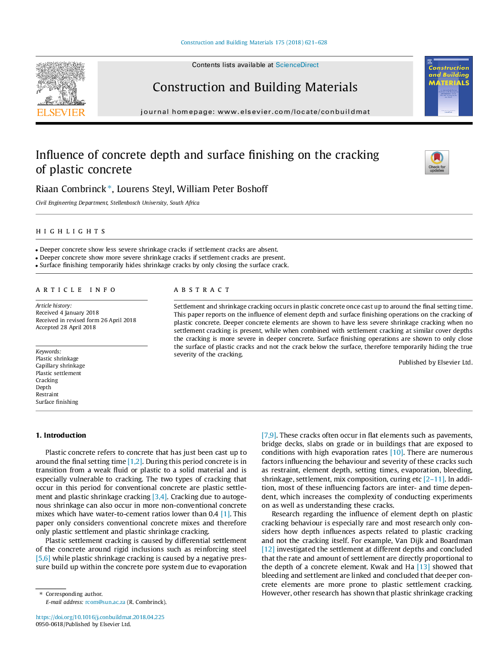 Influence of concrete depth and surface finishing on the cracking of plastic concrete