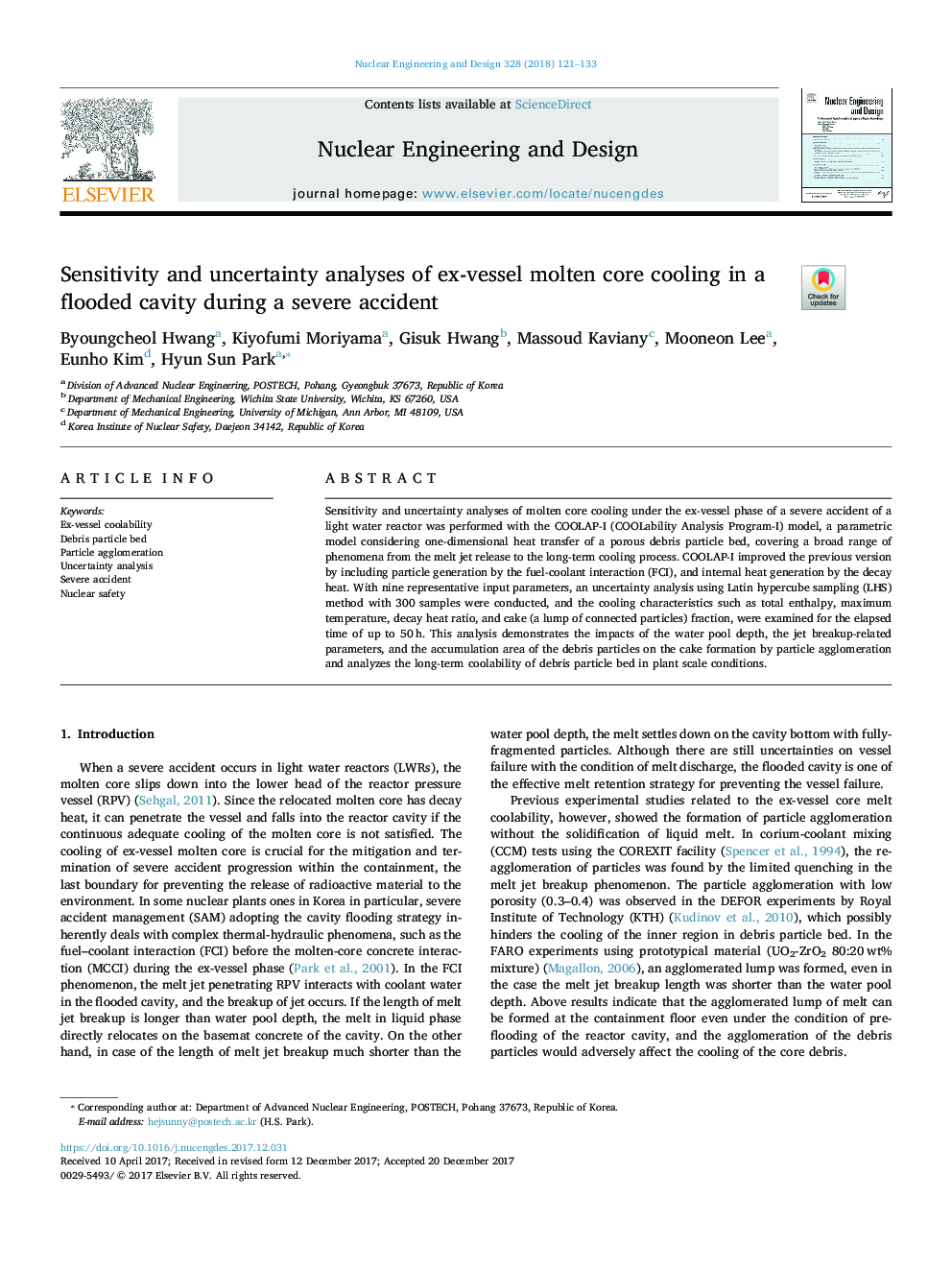 Sensitivity and uncertainty analyses of ex-vessel molten core cooling in a flooded cavity during a severe accident