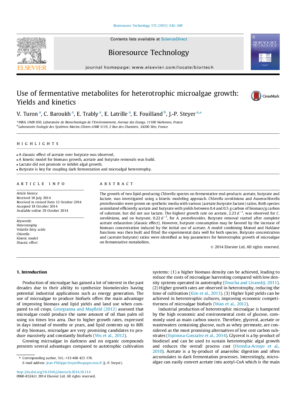 Use of fermentative metabolites for heterotrophic microalgae growth: Yields and kinetics