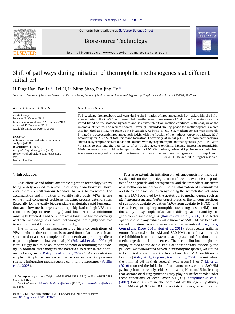 Shift of pathways during initiation of thermophilic methanogenesis at different initial pH