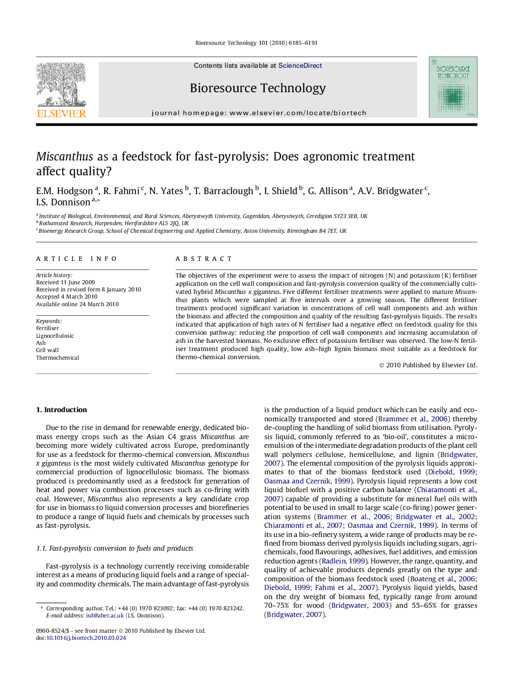 Miscanthus as a feedstock for fast-pyrolysis: Does agronomic treatment affect quality?