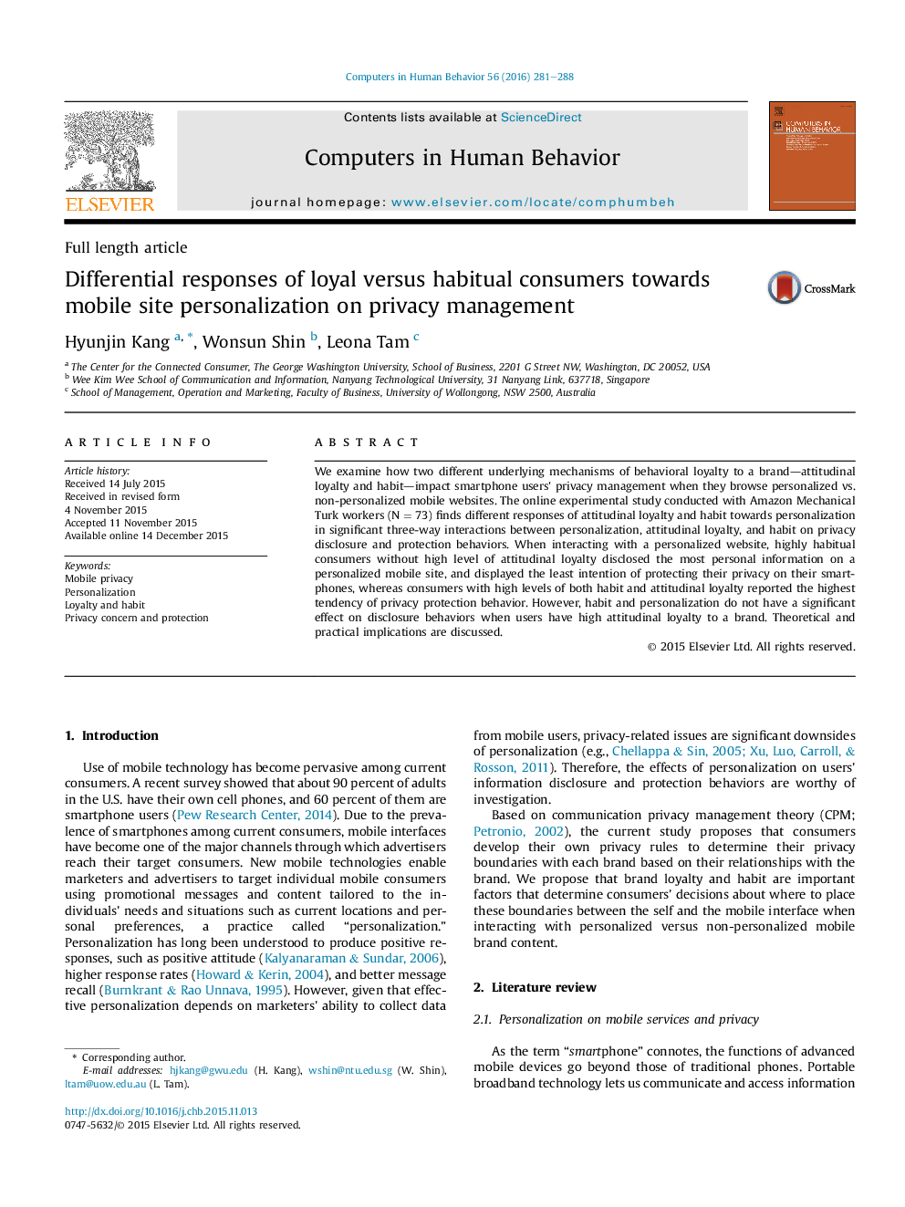 Differential responses of loyal versus habitual consumers towards mobile site personalization on privacy management