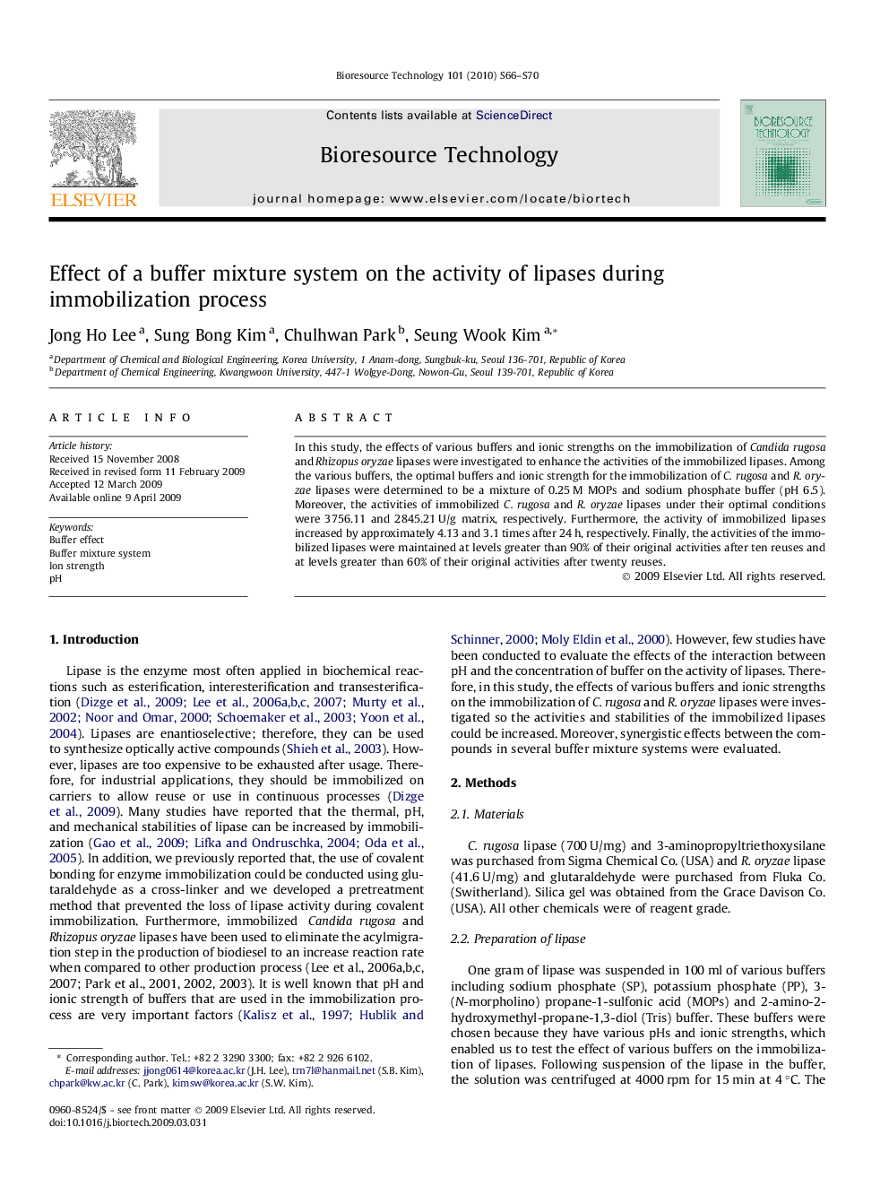 Effect of a buffer mixture system on the activity of lipases during immobilization process