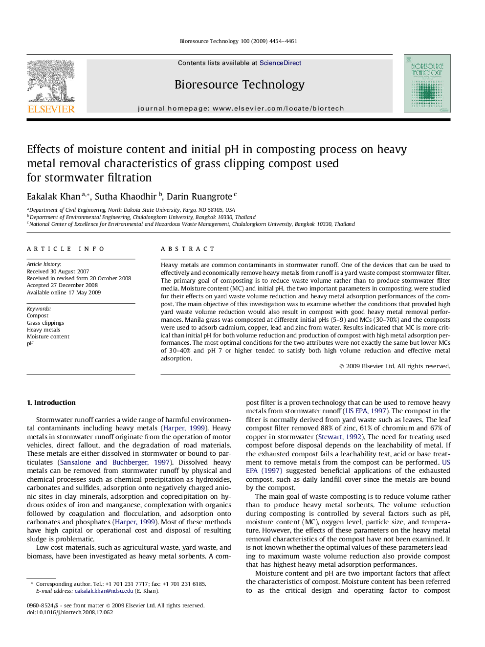 Effects of moisture content and initial pH in composting process on heavy metal removal characteristics of grass clipping compost used for stormwater filtration