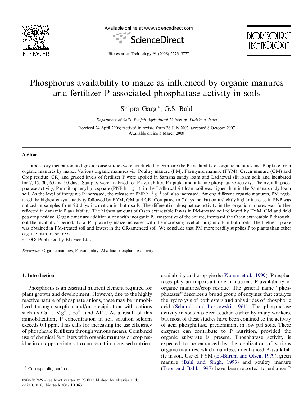 Phosphorus availability to maize as influenced by organic manures and fertilizer P associated phosphatase activity in soils