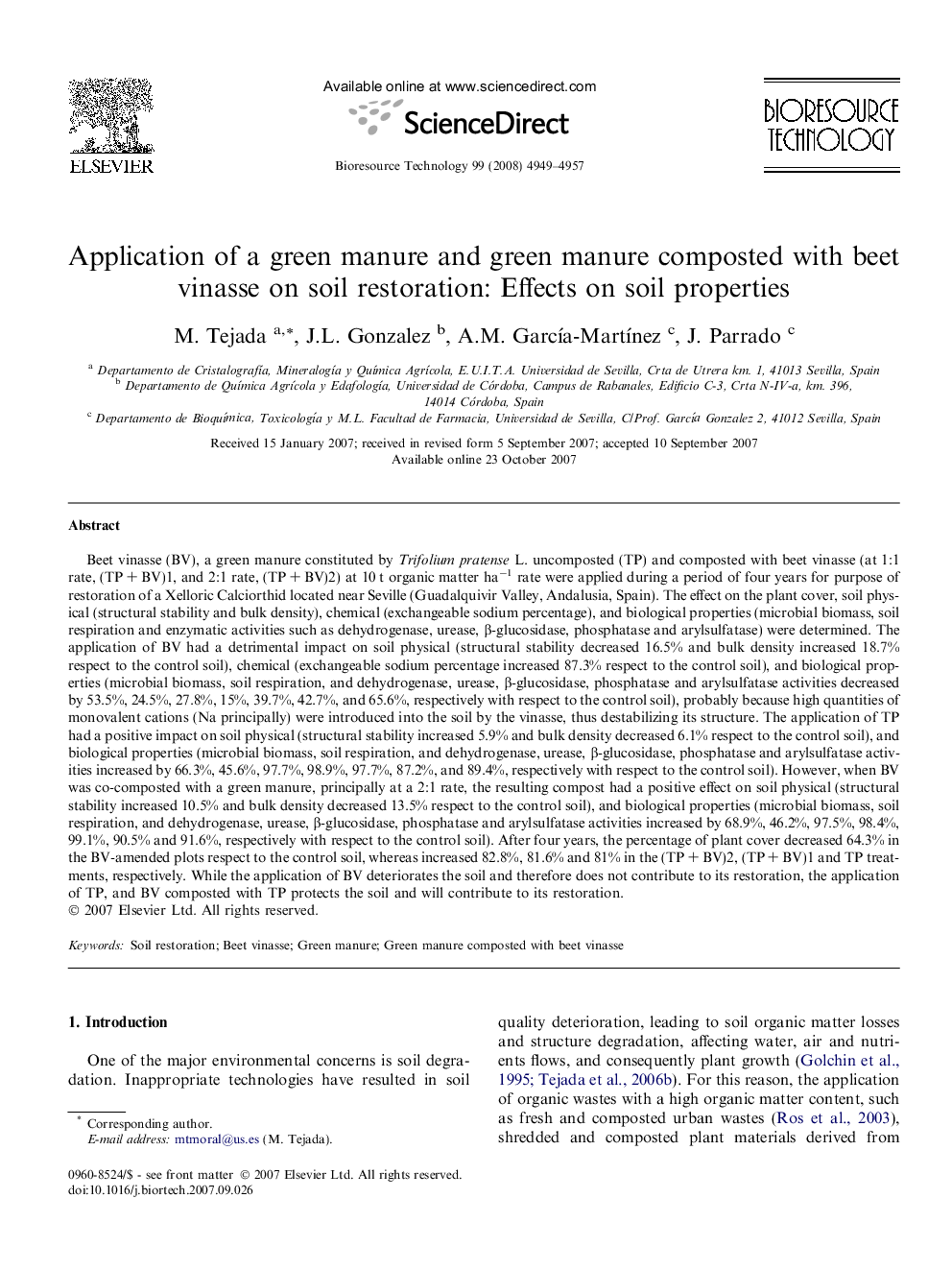 Application of a green manure and green manure composted with beet vinasse on soil restoration: Effects on soil properties